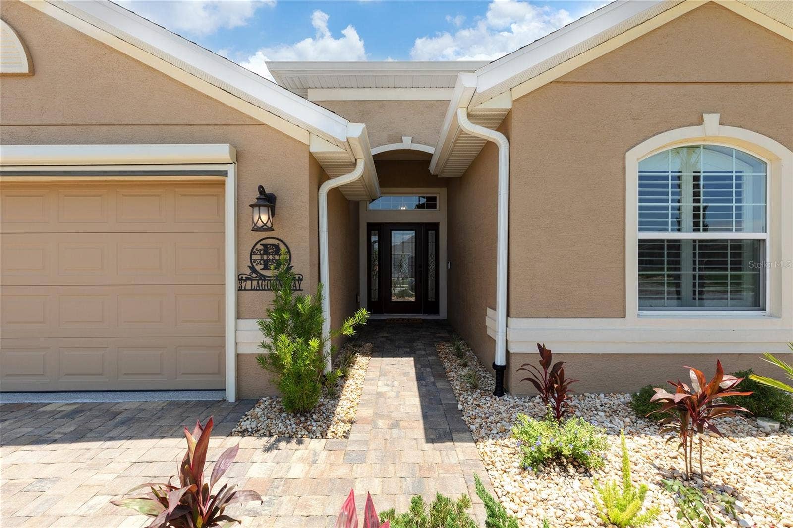 37 LAGOON WAY, Palm Coast, FL 32137 37 LAGOON WAY, Palm Coast, FL 32137