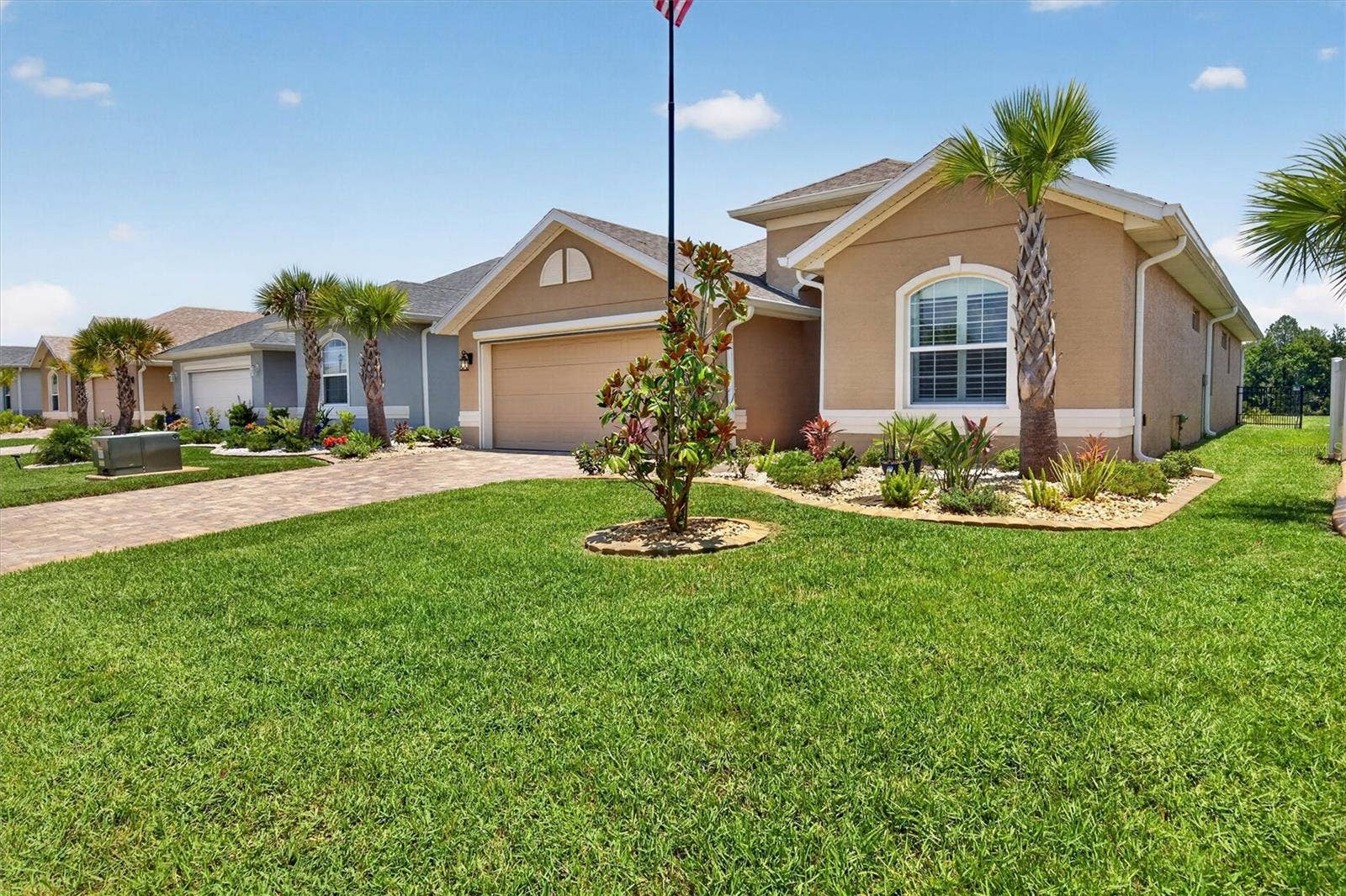 37 LAGOON WAY, Palm Coast, FL 32137 37 LAGOON WAY, Palm Coast, FL 32137