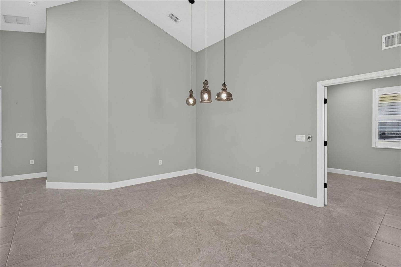 37 LAGOON WAY, Palm Coast, FL 32137 37 LAGOON WAY, Palm Coast, FL 32137