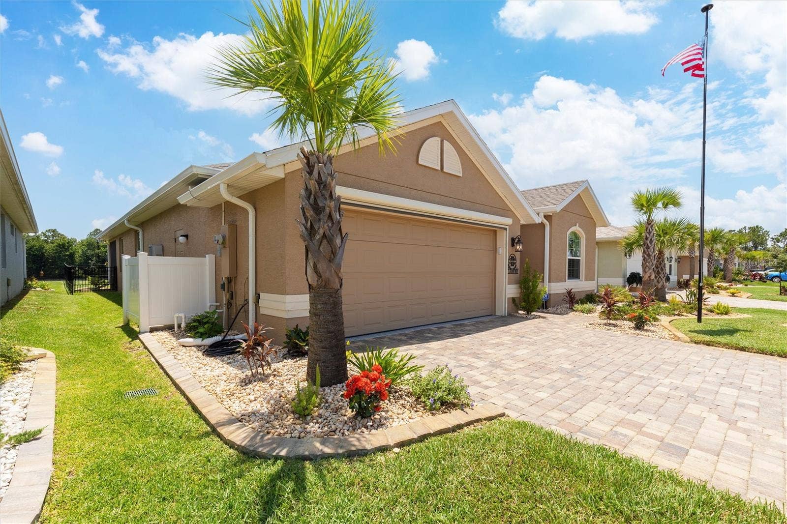 37 LAGOON WAY, Palm Coast, FL 32137 37 LAGOON WAY, Palm Coast, FL 32137