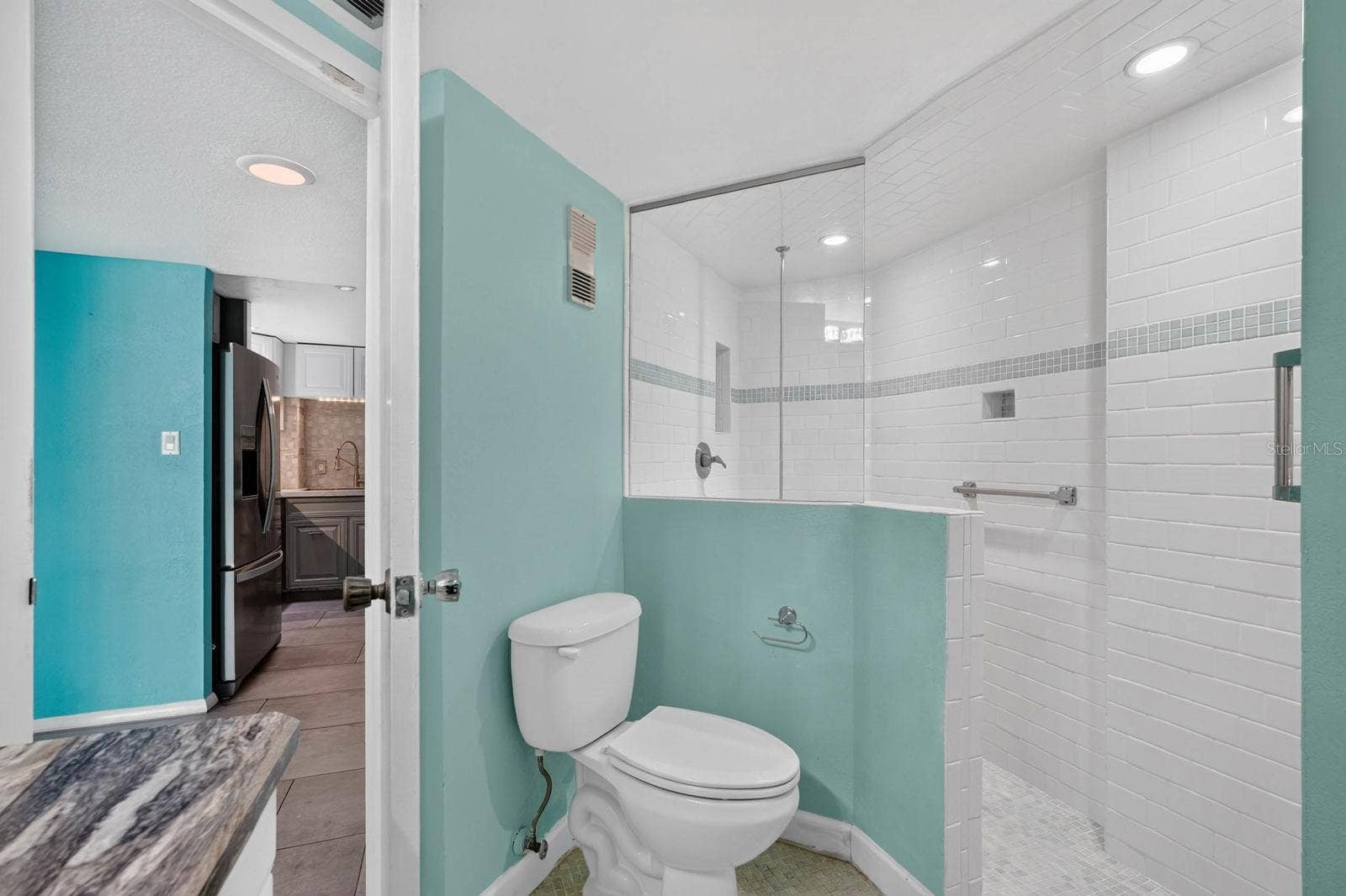 935 N HALIFAX AVENUE, #406, Daytona Beach, FL 32118 935 N HALIFAX AVENUE, #406, Daytona Beach, FL 32118