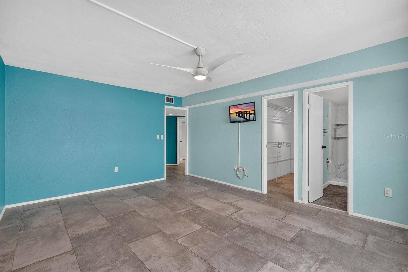 935 N HALIFAX AVENUE, #406, Daytona Beach, FL 32118 935 N HALIFAX AVENUE, #406, Daytona Beach, FL 32118