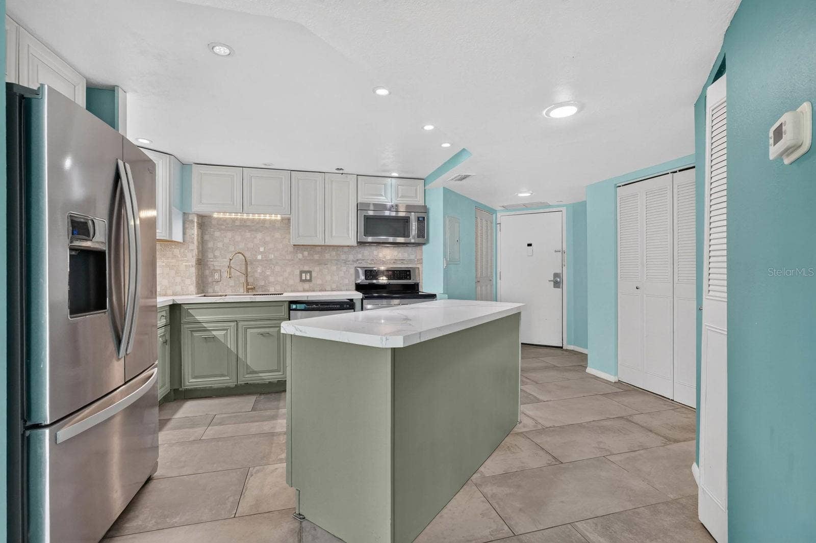 935 N HALIFAX AVENUE, #406, Daytona Beach, FL 32118 935 N HALIFAX AVENUE, #406, Daytona Beach, FL 32118