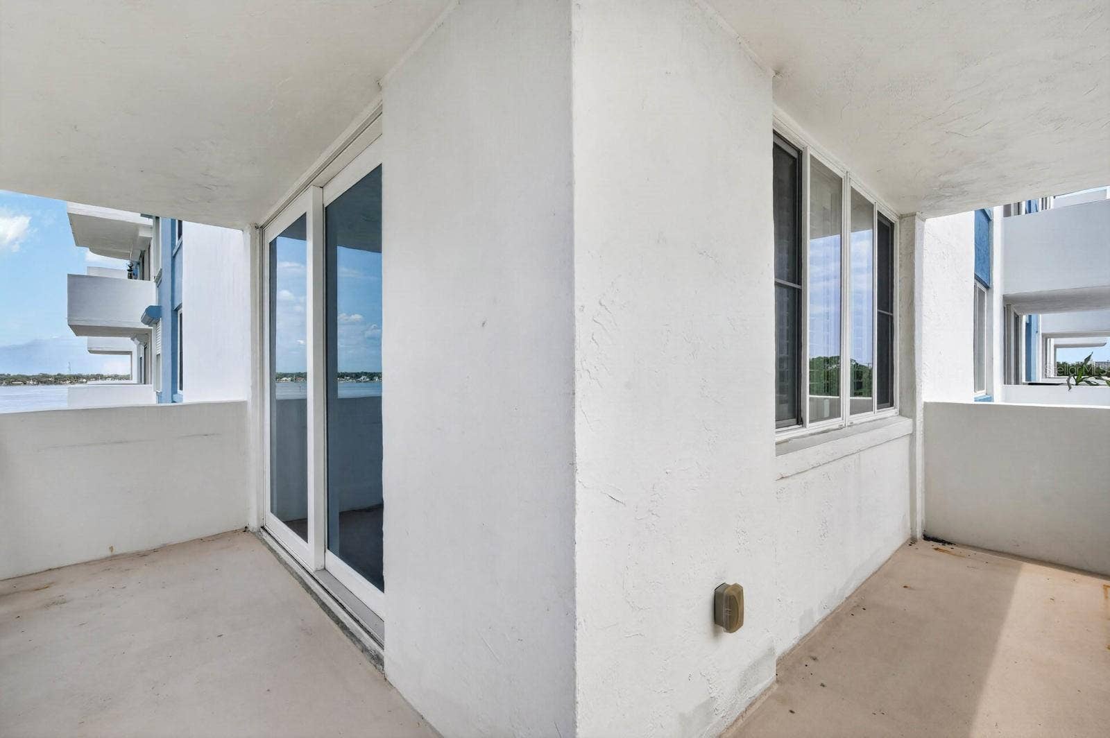 935 N HALIFAX AVENUE, #406, Daytona Beach, FL 32118 935 N HALIFAX AVENUE, #406, Daytona Beach, FL 32118