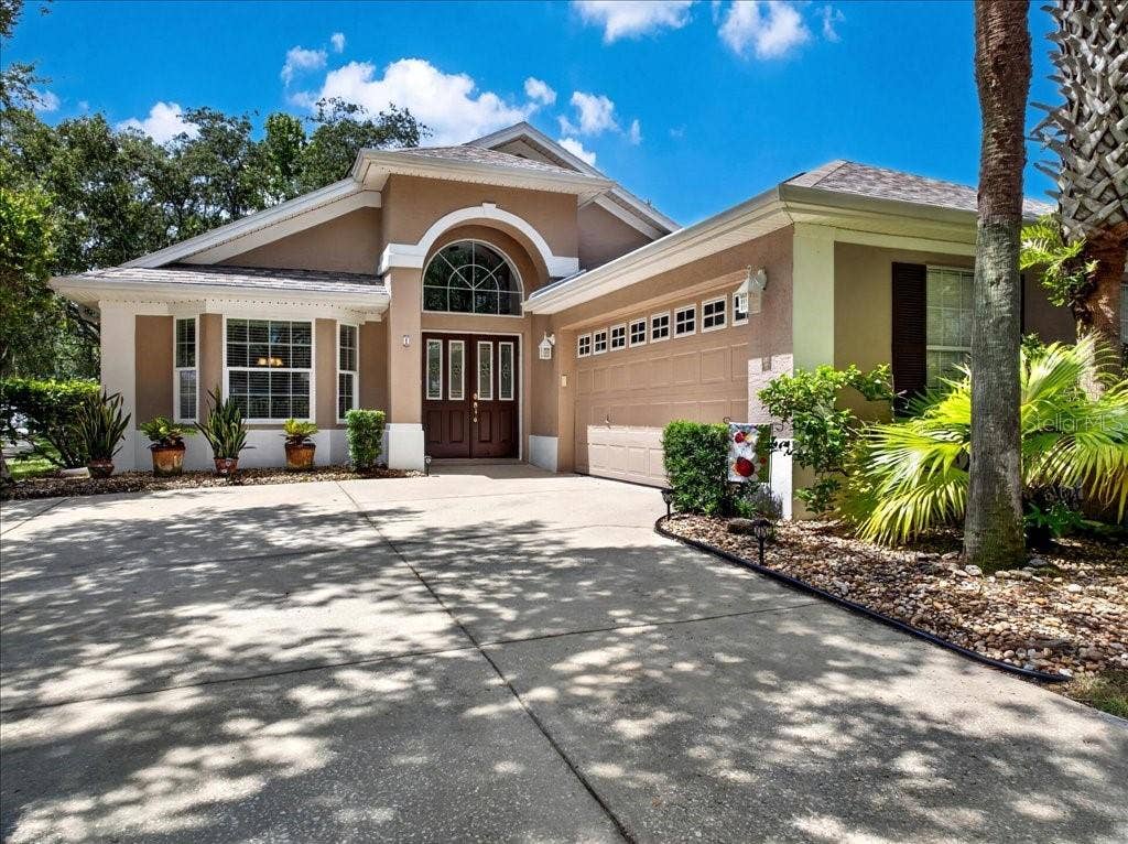 1 GLENEAGLES PLACE, Palm Coast, FL 32137 1 GLENEAGLES PLACE, Palm Coast, FL 32137