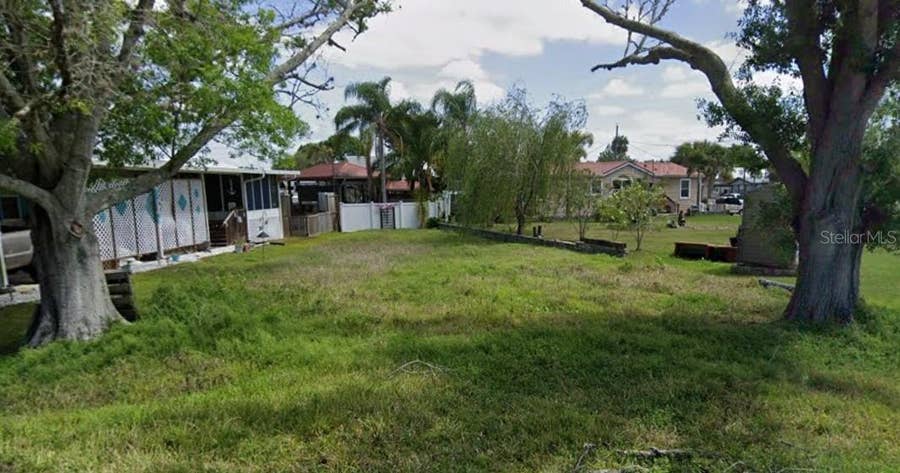 Property photo for 179 SPORTSMAN DRIVE, Welaka, FL
