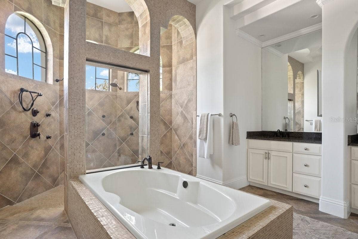 1342 REDBOURNE LANE, Ormond Beach, FL 32174 1342 REDBOURNE LANE, Ormond Beach, FL 32174