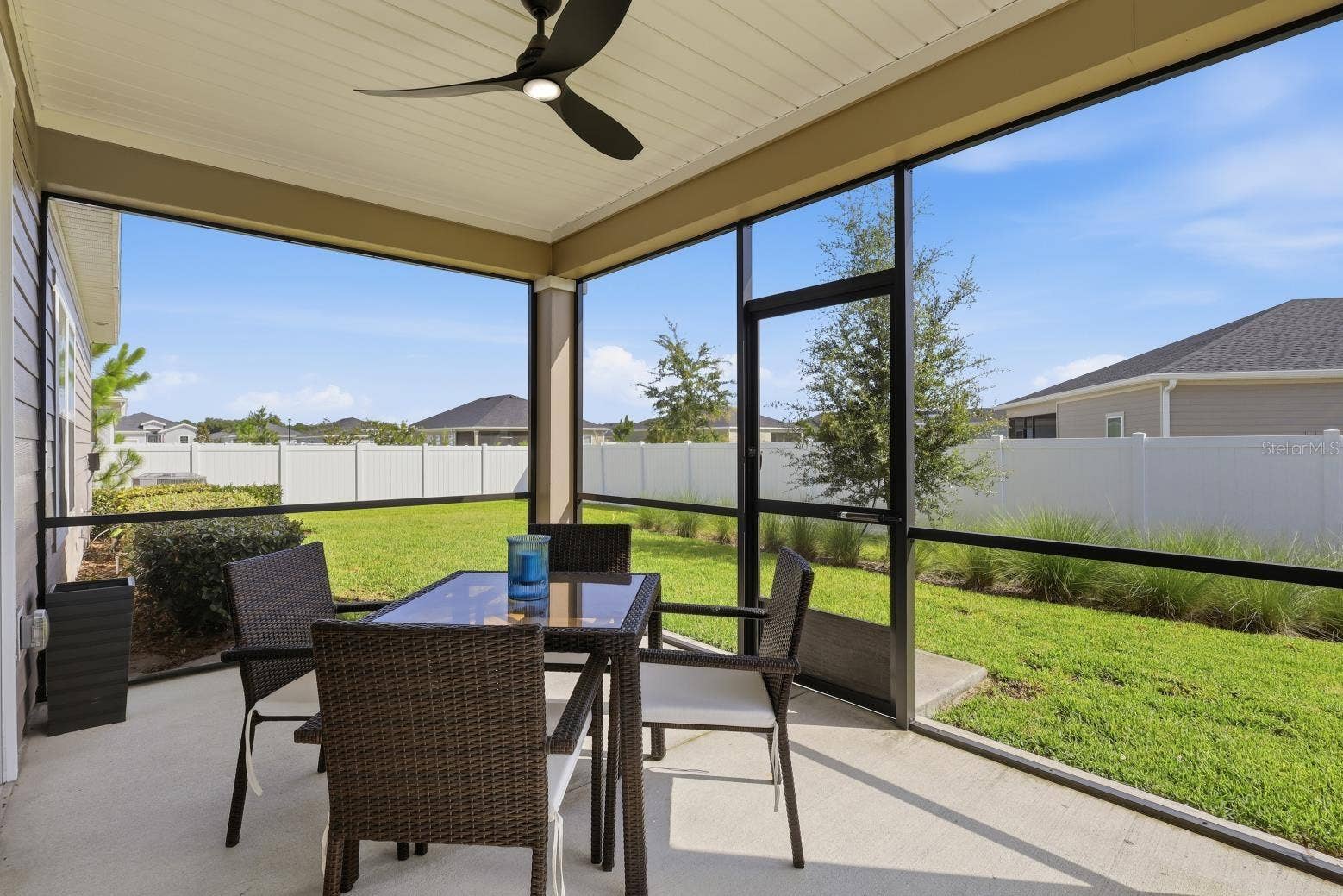 2110 RAGLAN CIRCLE, Ormond Beach, FL 32174 The screened-in lanai is a great entertaining space for you to enjoy.