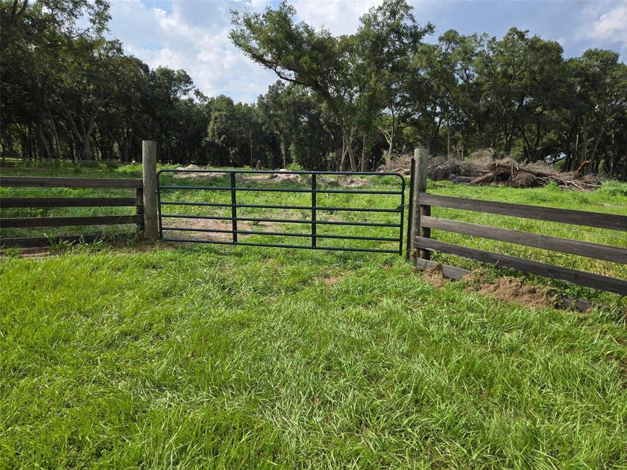 Property photo for 890 GRAND RONDO W, Crescent City, FL