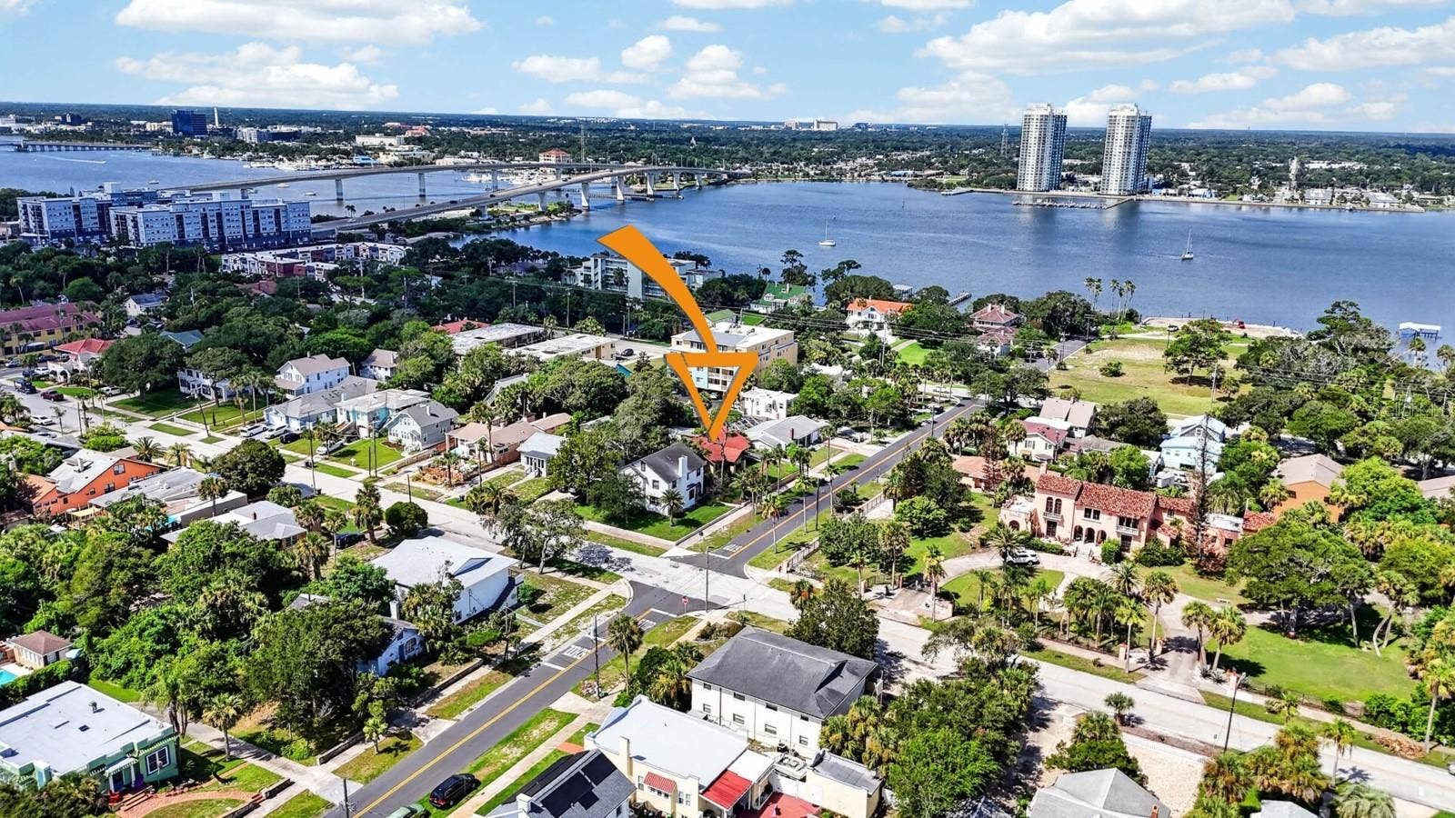 220 RIVERVIEW BOULEVARD, Daytona Beach, FL 32118 220 RIVERVIEW BOULEVARD, Daytona Beach, FL 32118