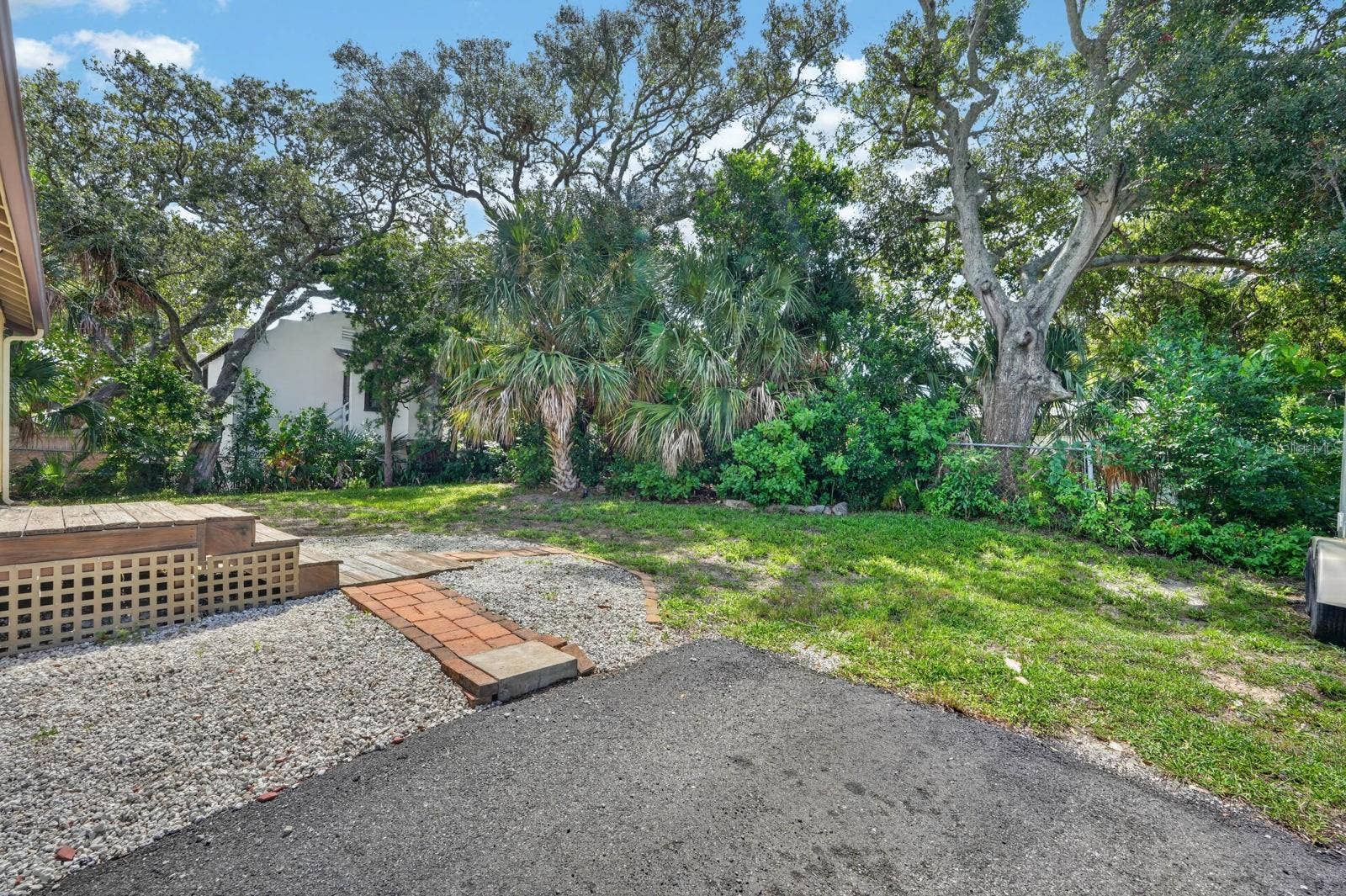220 RIVERVIEW BOULEVARD, Daytona Beach, FL 32118 220 RIVERVIEW BOULEVARD, Daytona Beach, FL 32118