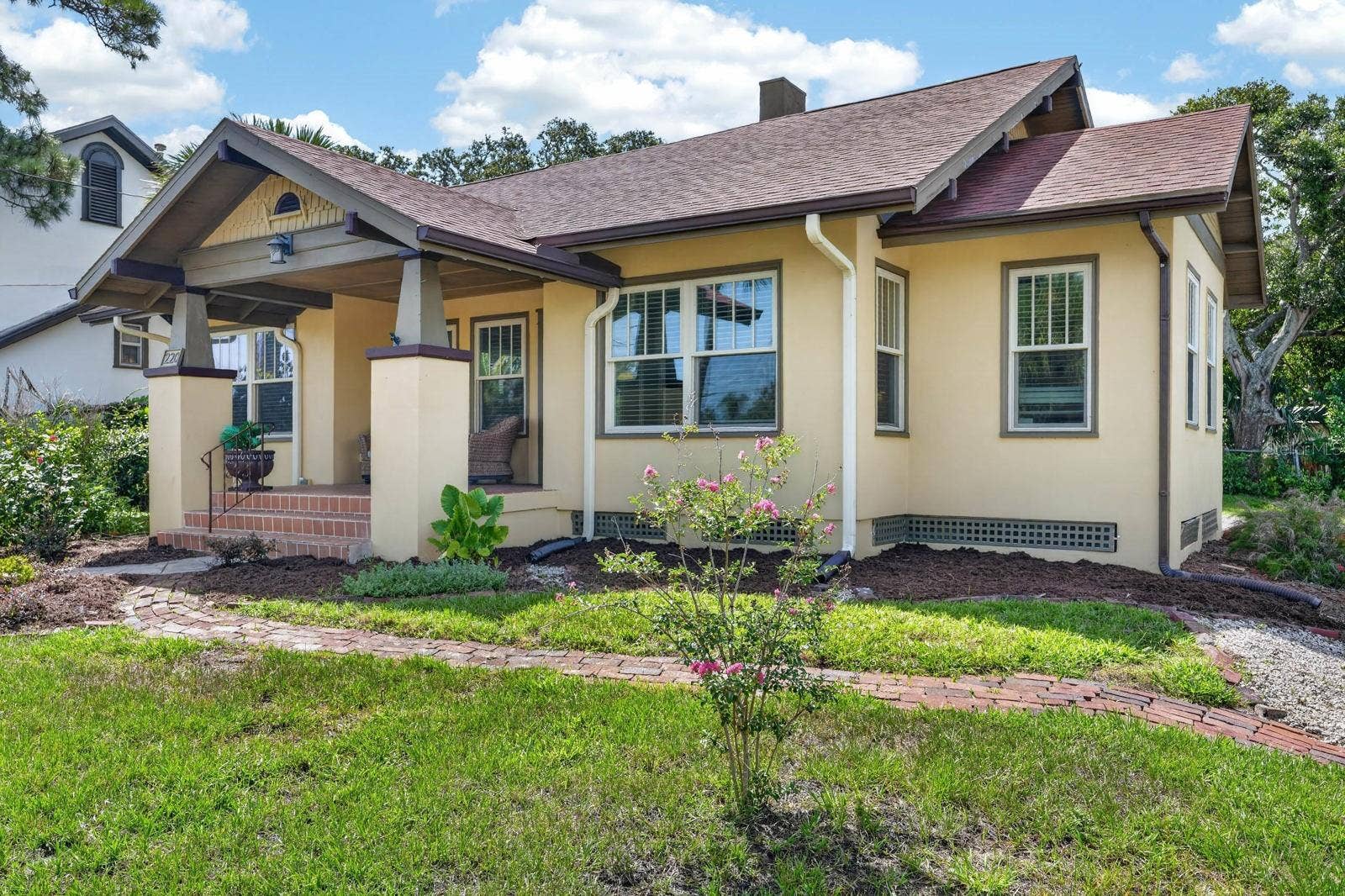 220 RIVERVIEW BOULEVARD, Daytona Beach, FL 32118 220 RIVERVIEW BOULEVARD, Daytona Beach, FL 32118