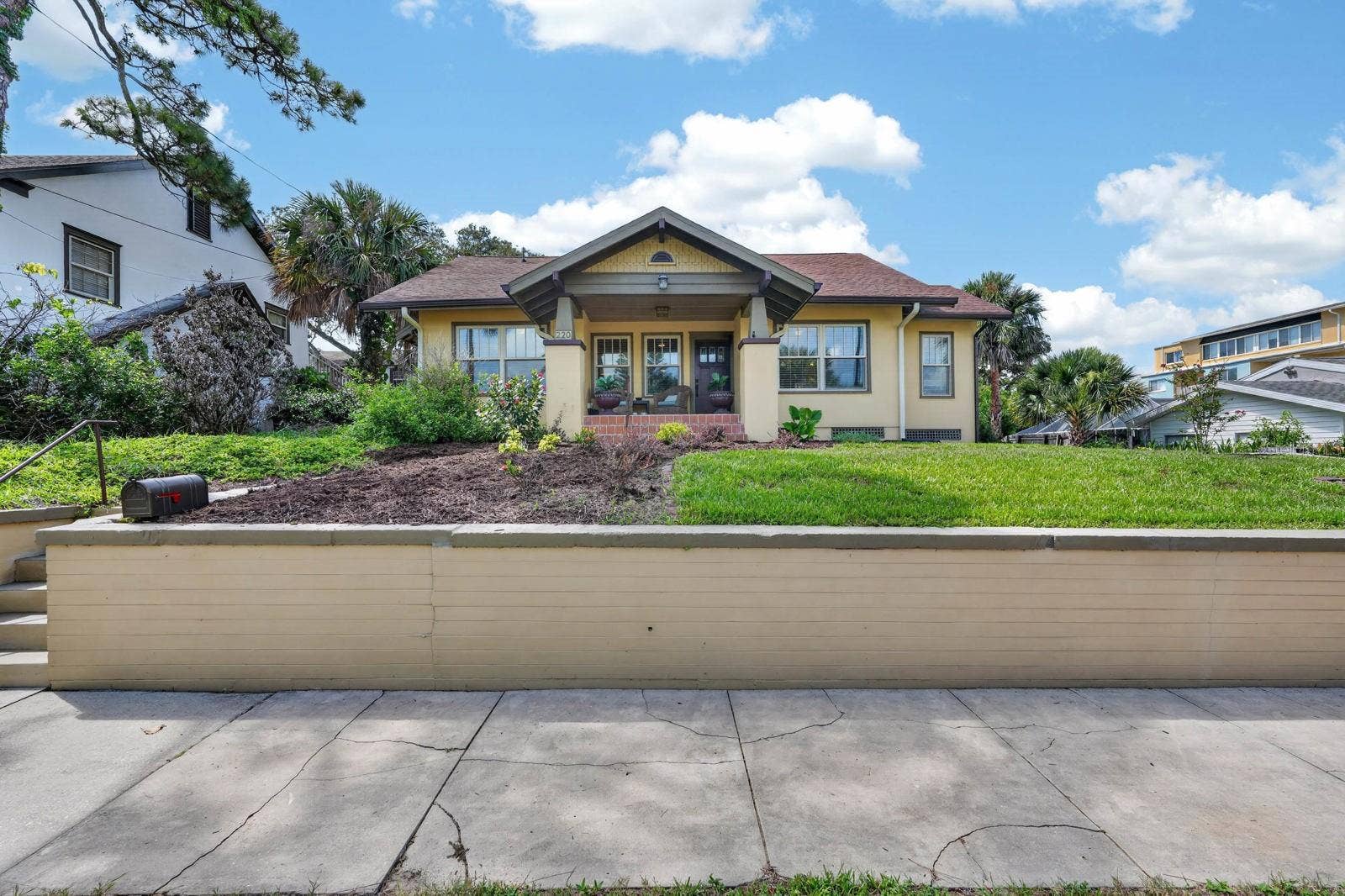 220 RIVERVIEW BOULEVARD, Daytona Beach, FL 32118 220 RIVERVIEW BOULEVARD, Daytona Beach, FL 32118