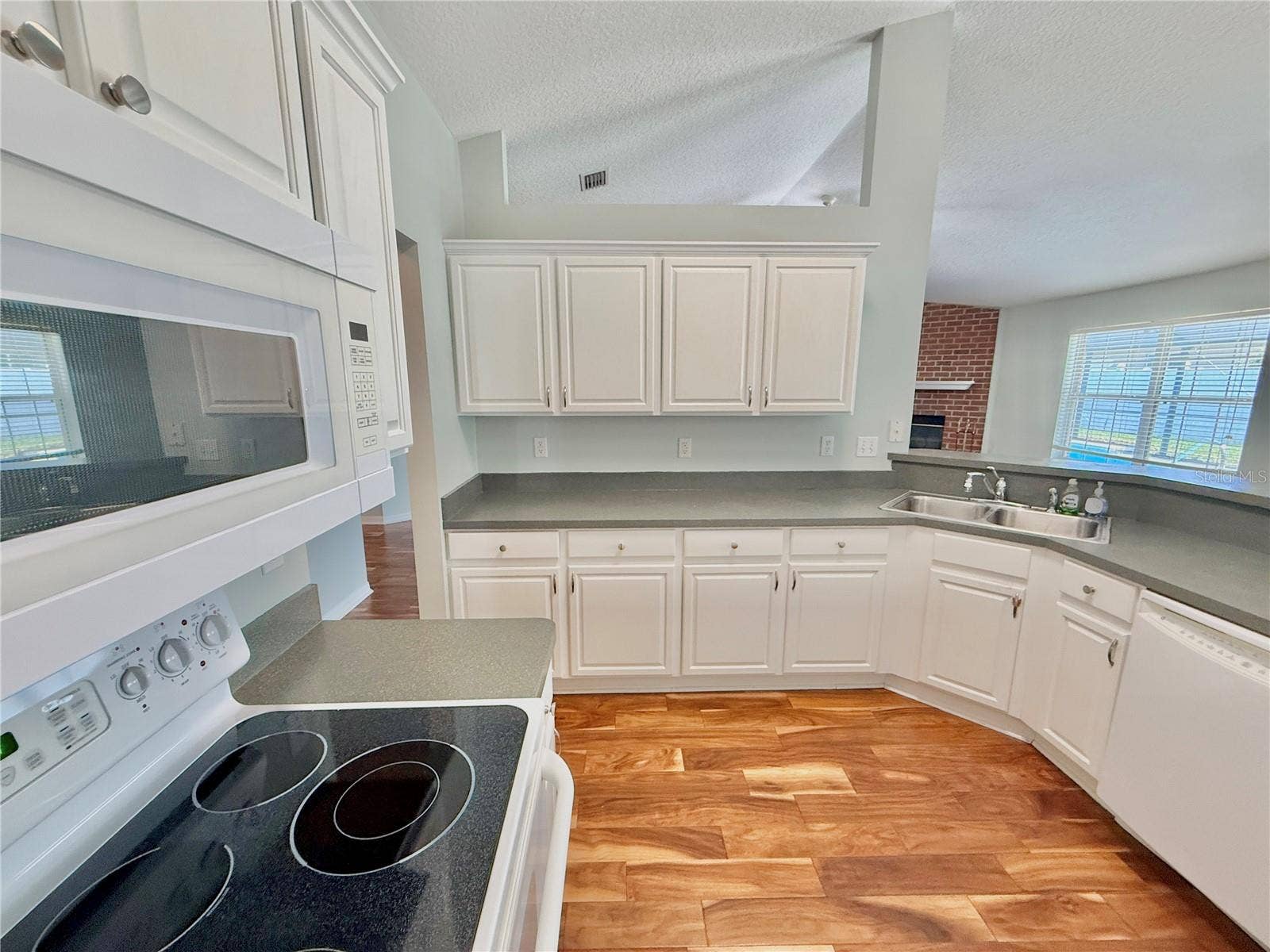 12 EASTMOOR LANE, Palm Coast, FL 32164 12 EASTMOOR LANE, Palm Coast, FL 32164