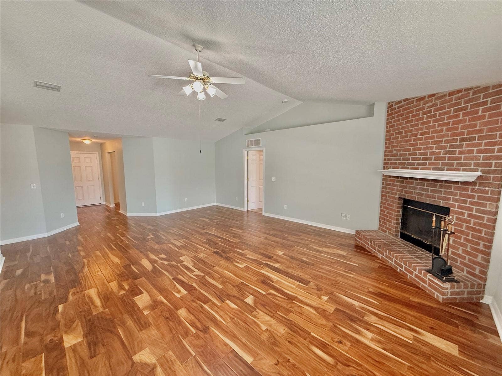 12 EASTMOOR LANE, Palm Coast, FL 32164 12 EASTMOOR LANE, Palm Coast, FL 32164