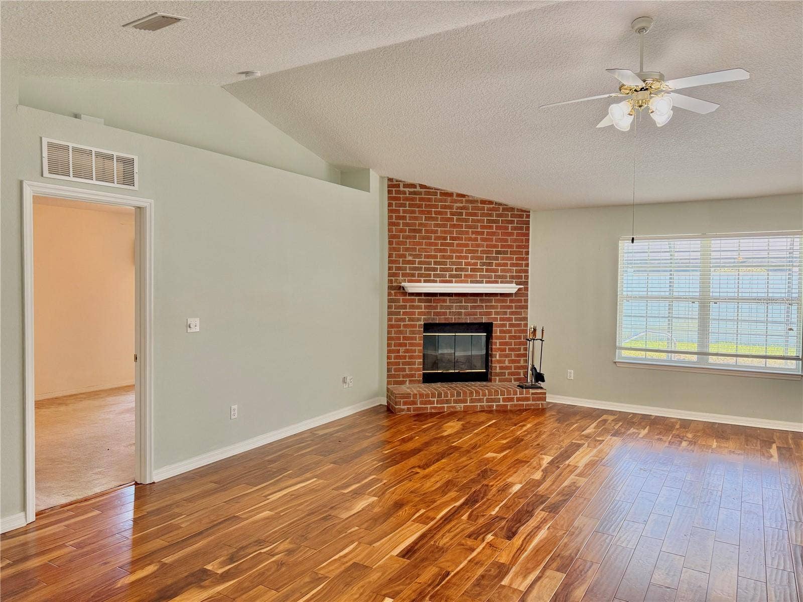 12 EASTMOOR LANE, Palm Coast, FL 32164 12 EASTMOOR LANE, Palm Coast, FL 32164