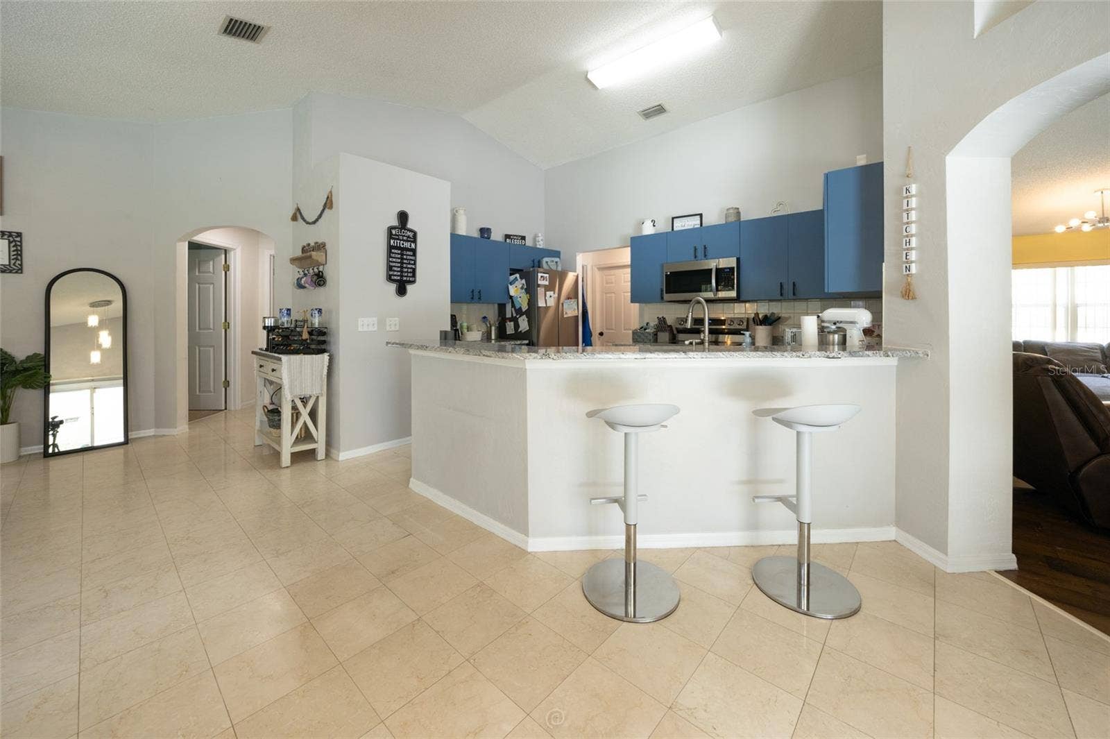 5 FAIRFAX COURT, Palm Coast, FL 32164 Breakfast bar