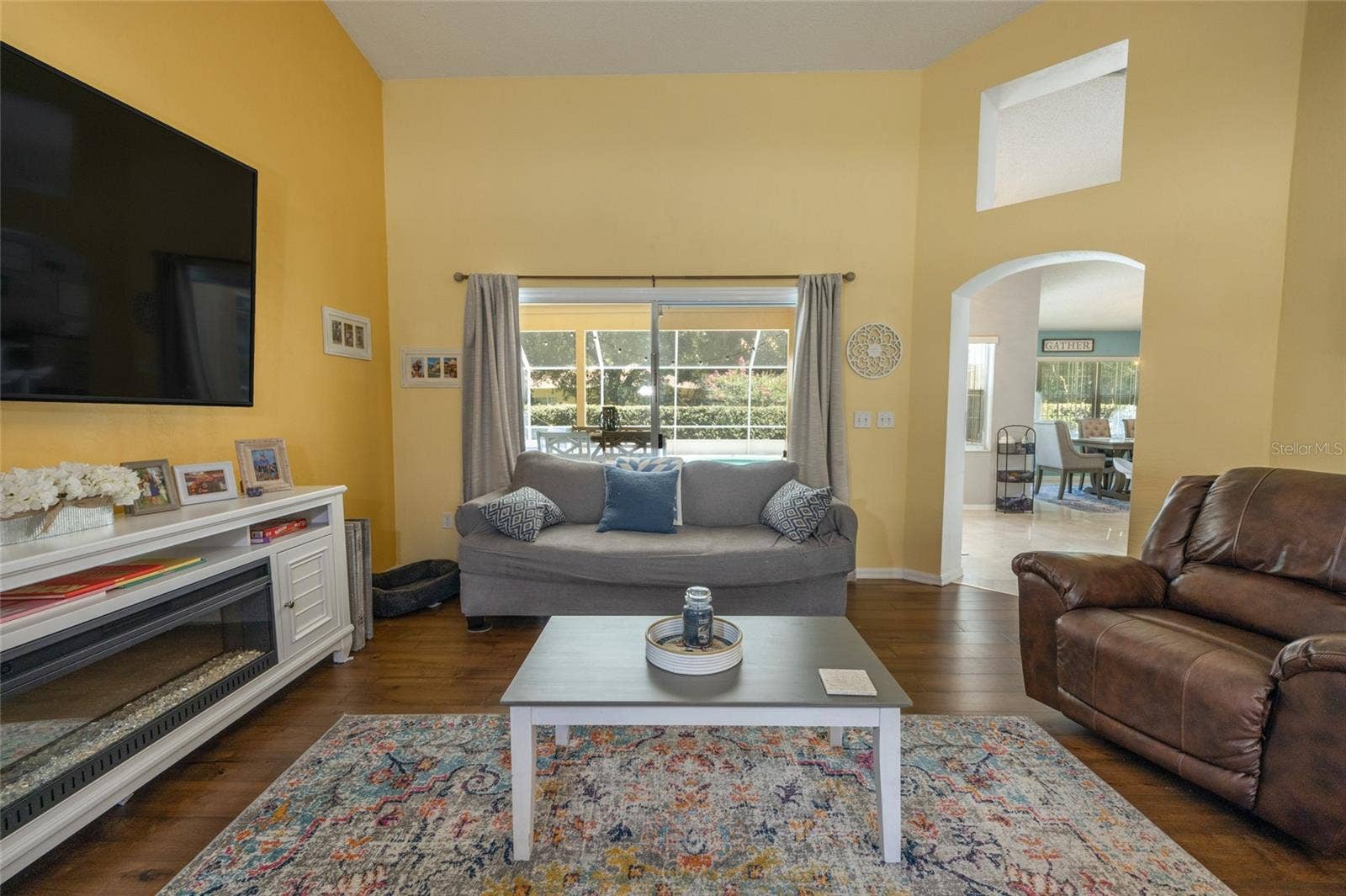 5 FAIRFAX COURT, Palm Coast, FL 32164 Great entertainment