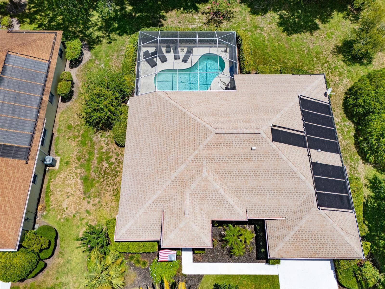 5 FAIRFAX COURT, Palm Coast, FL 32164 Solar panels to heat pool