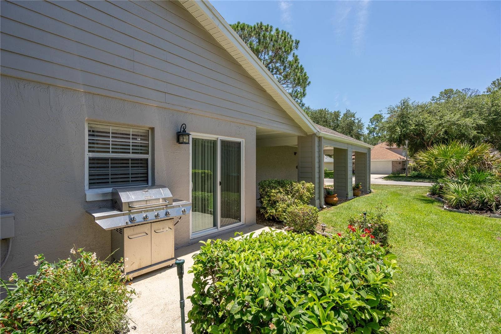 254 GLENBRIAR CIRCLE, Daytona Beach, FL 32114