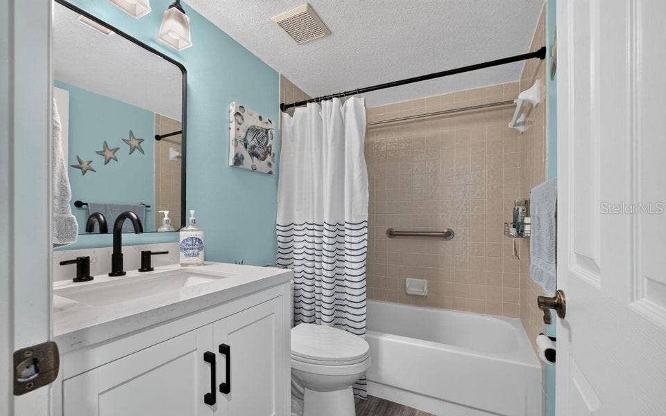 2700 OCEAN SHORE BOULEVARD, #208, Ormond Beach, FL 32176 2700 OCEAN SHORE BOULEVARD, #208, Ormond Beach, FL 32176
