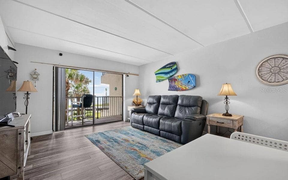 2700 OCEAN SHORE BOULEVARD, #208, Ormond Beach, FL 32176 2700 OCEAN SHORE BOULEVARD, #208, Ormond Beach, FL 32176