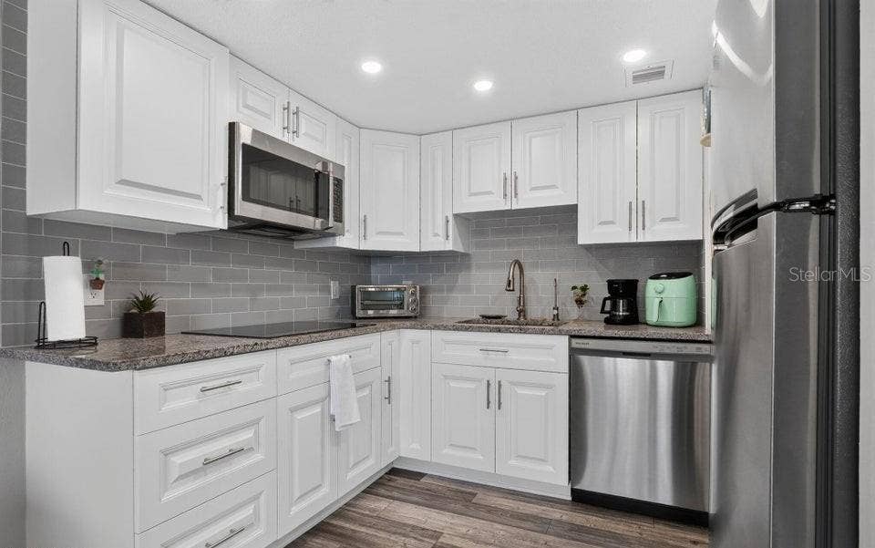 2700 OCEAN SHORE BOULEVARD, #208, Ormond Beach, FL 32176 2700 OCEAN SHORE BOULEVARD, #208, Ormond Beach, FL 32176
