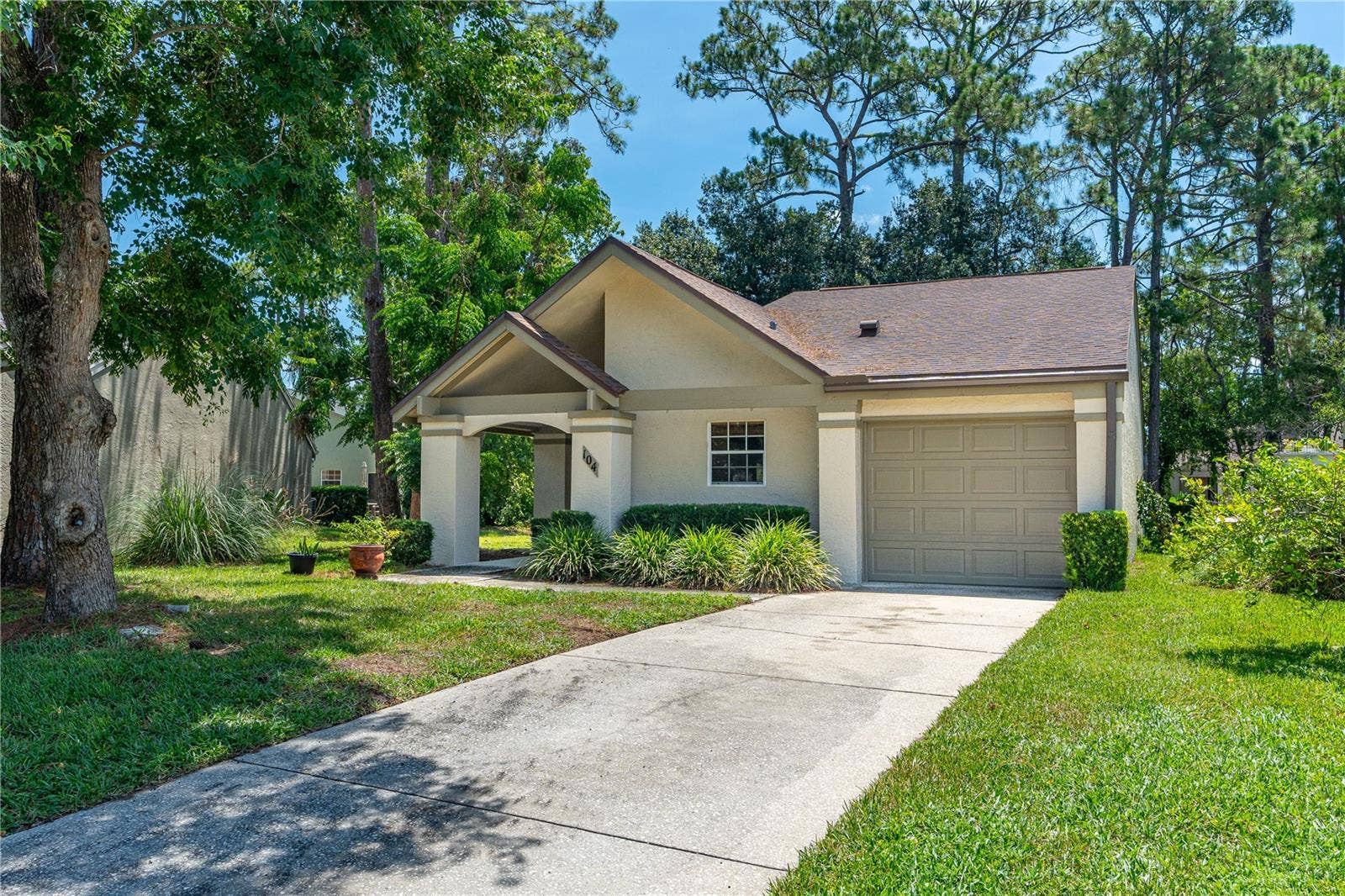104 SHOAL CREEK CIRCLE, Daytona Beach, FL 32114