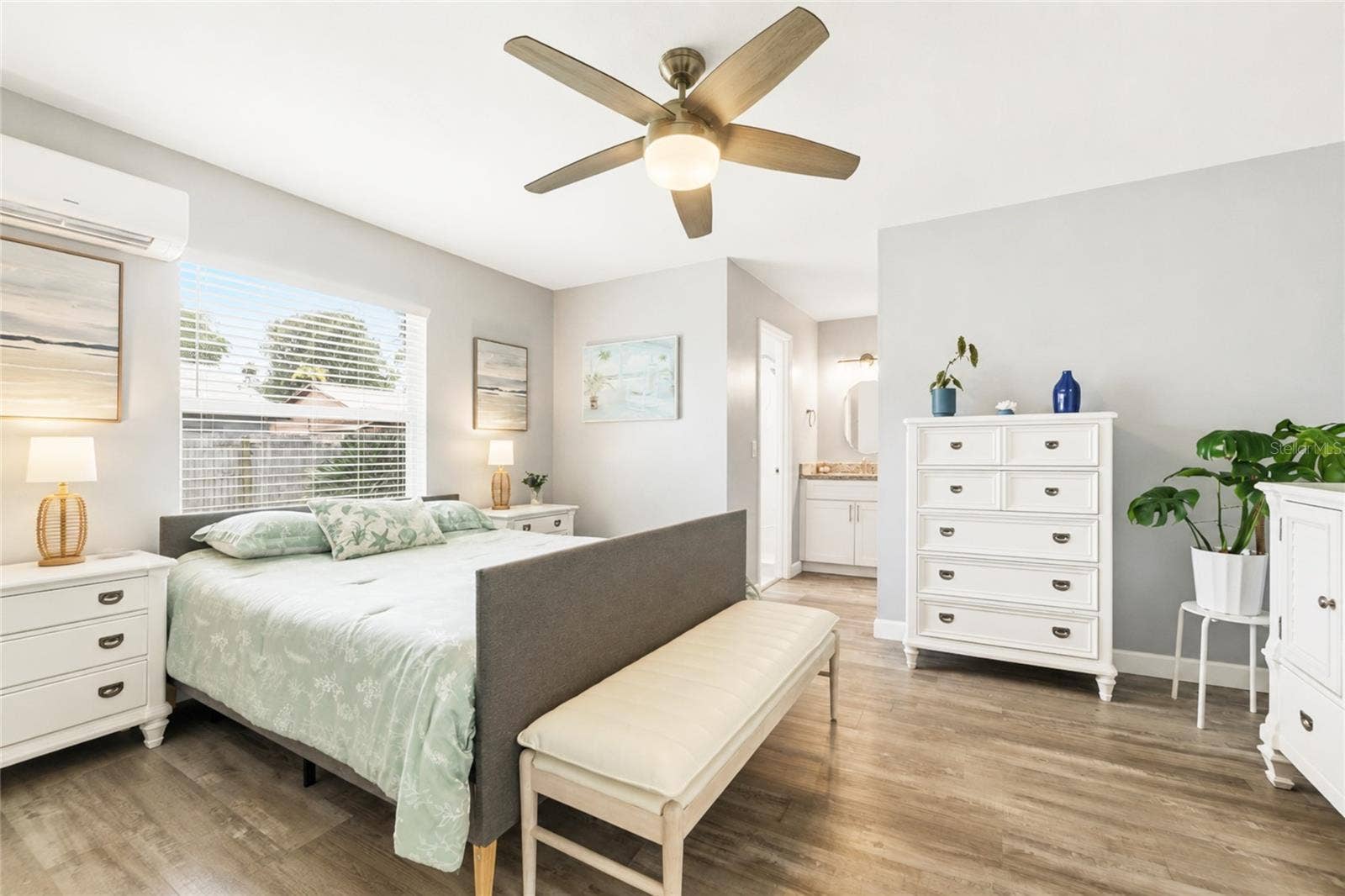 38 LAUREL OAKS CIRCLE, Ormond Beach, FL 32174 38 LAUREL OAKS CIRCLE, Ormond Beach, FL 32174