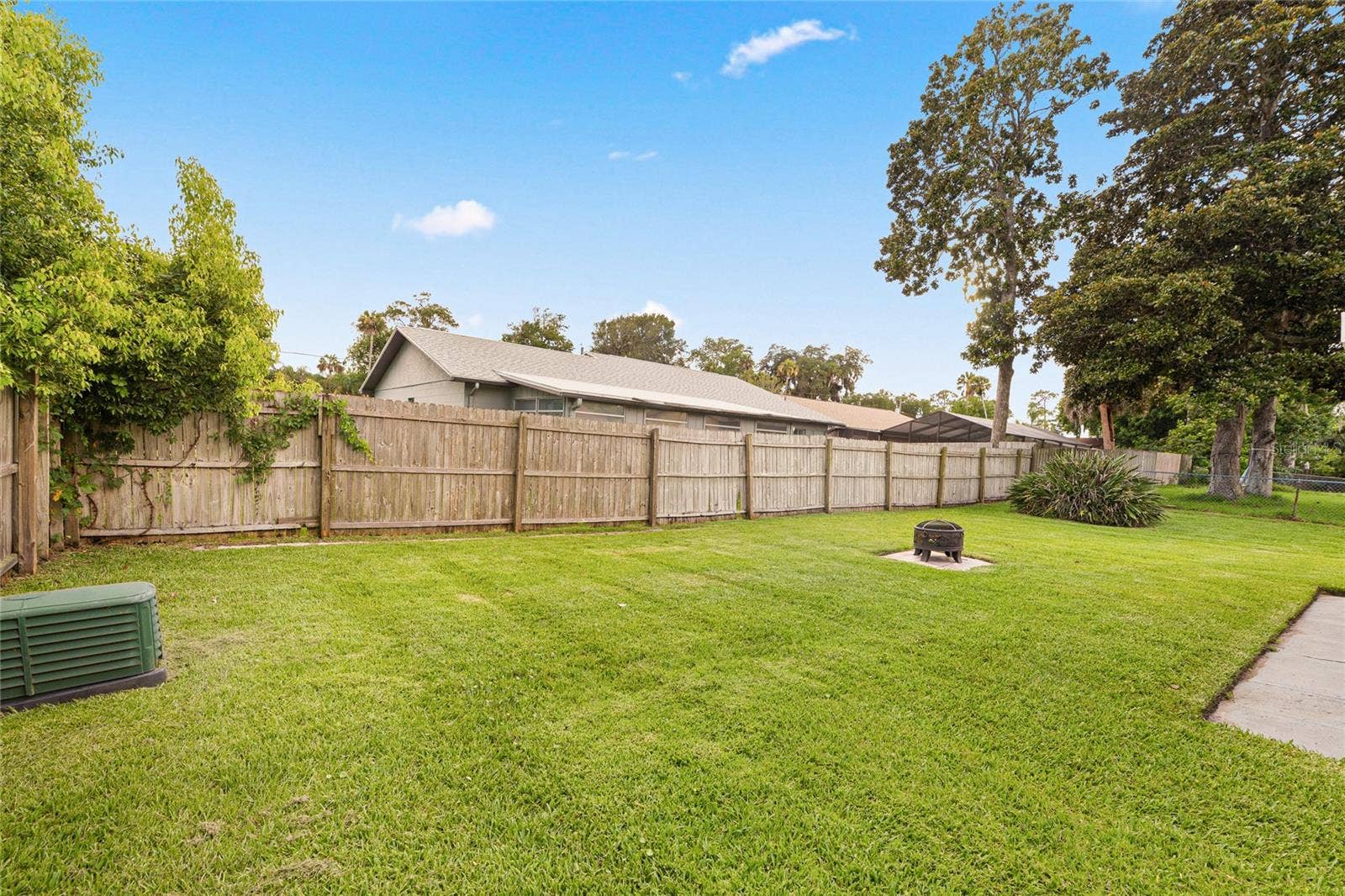 38 LAUREL OAKS CIRCLE, Ormond Beach, FL 32174 38 LAUREL OAKS CIRCLE, Ormond Beach, FL 32174