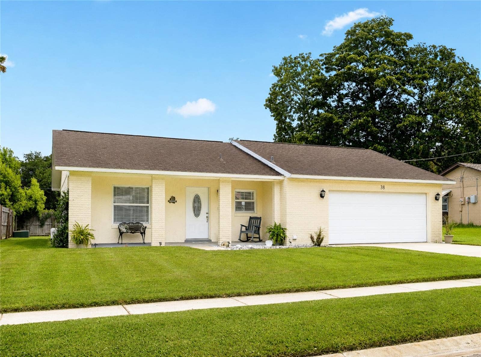 38 LAUREL OAKS CIRCLE, Ormond Beach, FL 32174 38 LAUREL OAKS CIRCLE, Ormond Beach, FL 32174