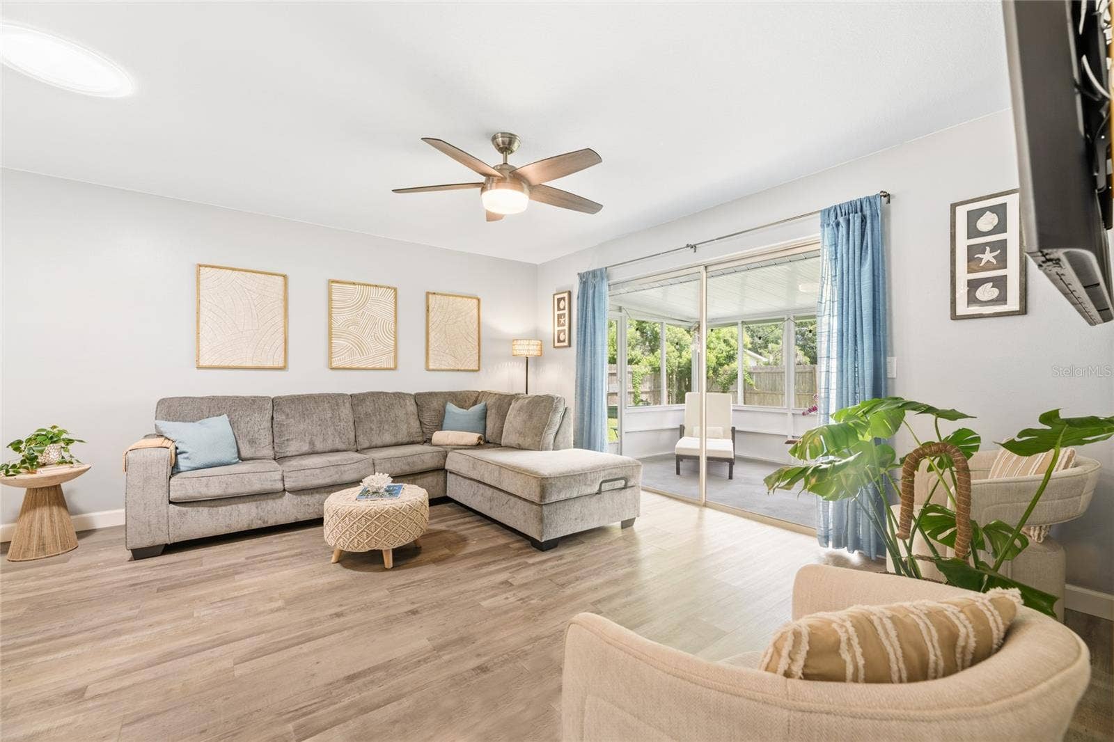 38 LAUREL OAKS CIRCLE, Ormond Beach, FL 32174 38 LAUREL OAKS CIRCLE, Ormond Beach, FL 32174