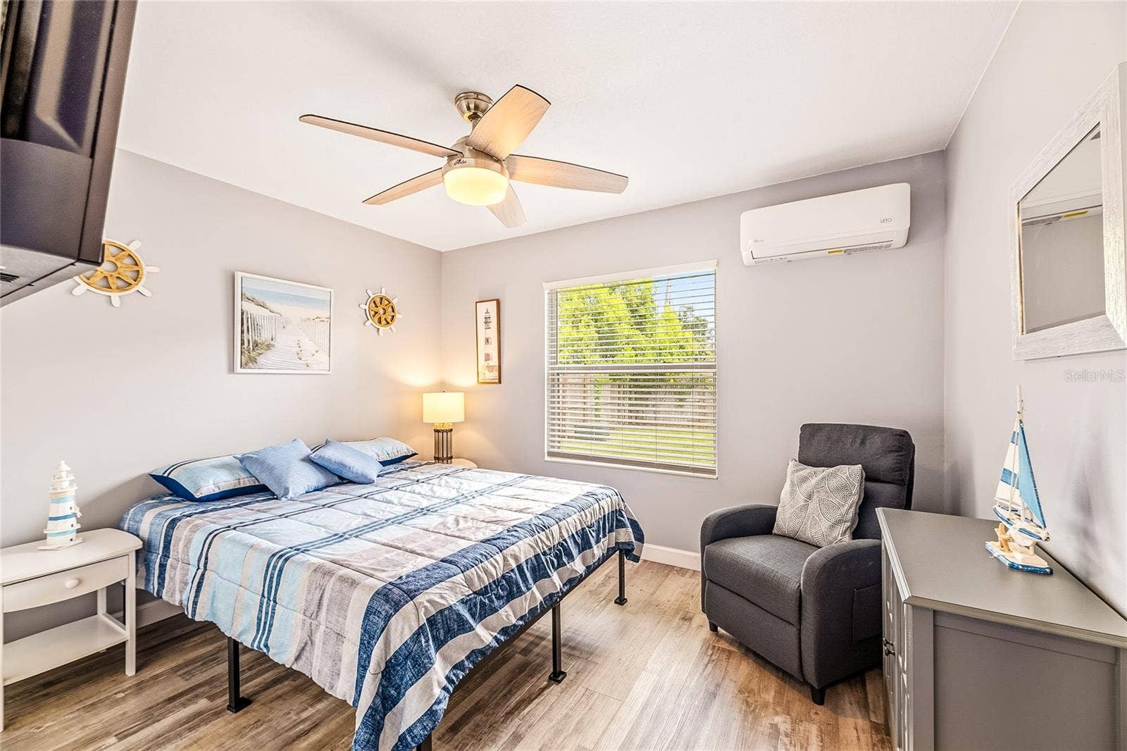 38 LAUREL OAKS CIRCLE, Ormond Beach, FL 32174 38 LAUREL OAKS CIRCLE, Ormond Beach, FL 32174
