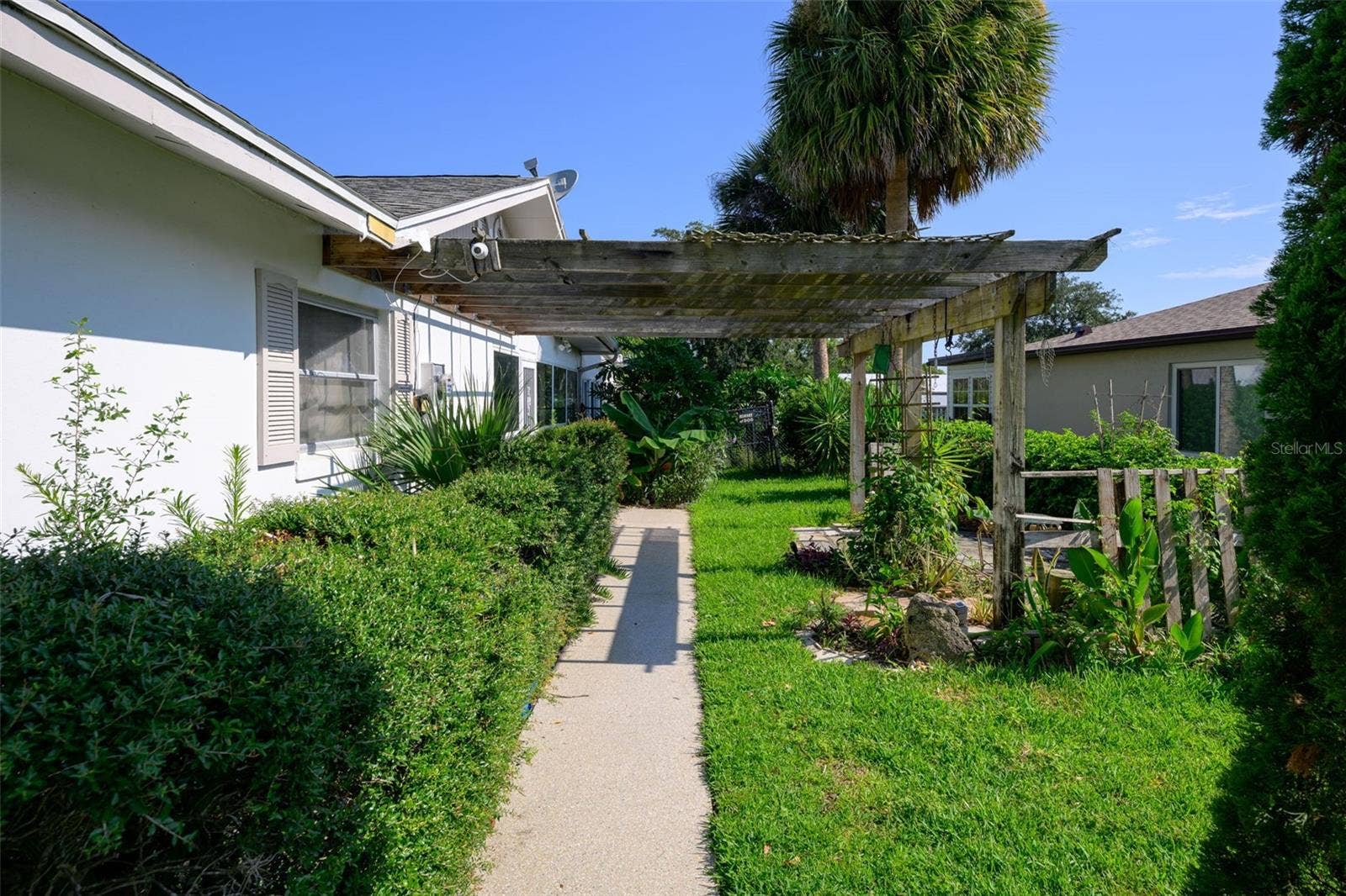 30 FERNHAM LANE, Palm Coast, FL 32137