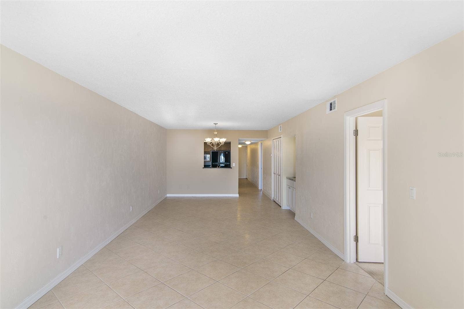 2600 OCEAN SHORE BOULEVARD, #111, Ormond Beach, FL 32176