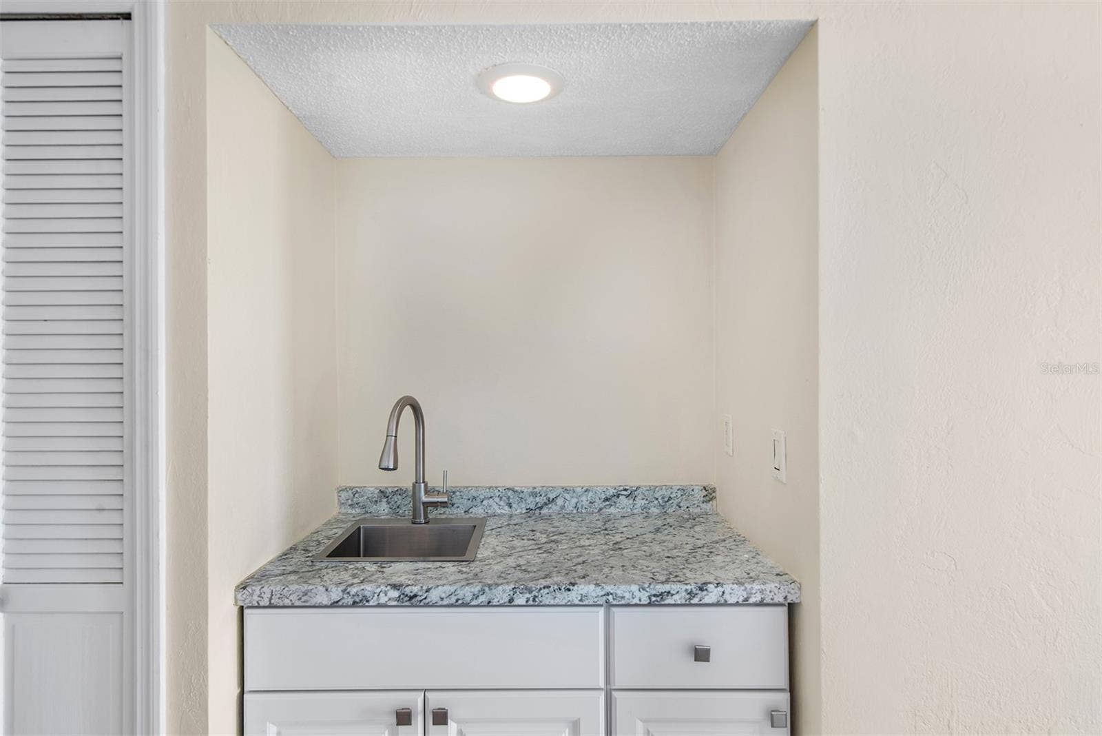 Wet Bar