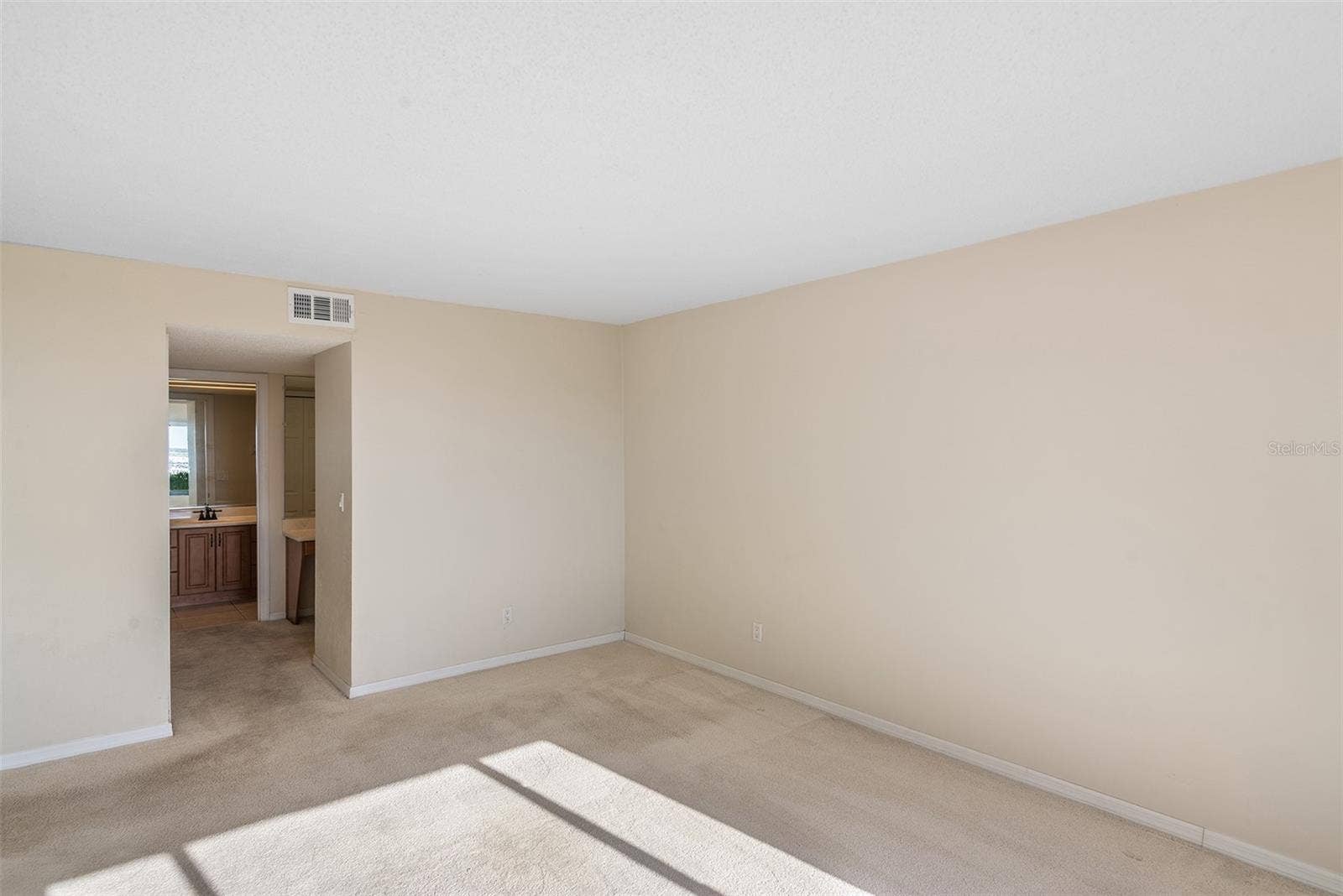 2600 OCEAN SHORE BOULEVARD, #111, Ormond Beach, FL 32176