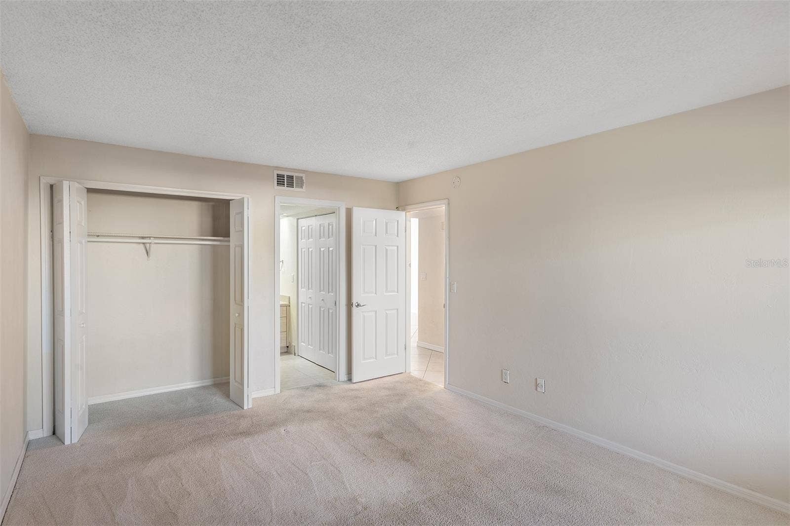2600 OCEAN SHORE BOULEVARD, #111, Ormond Beach, FL 32176