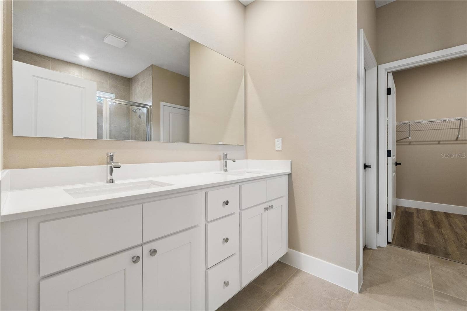 8 ROLLING SANDS DRIVE, Palm Coast, FL 32164 PICTURES OF COMPLETED HOME, COLOR OPTIONS MAY VARY