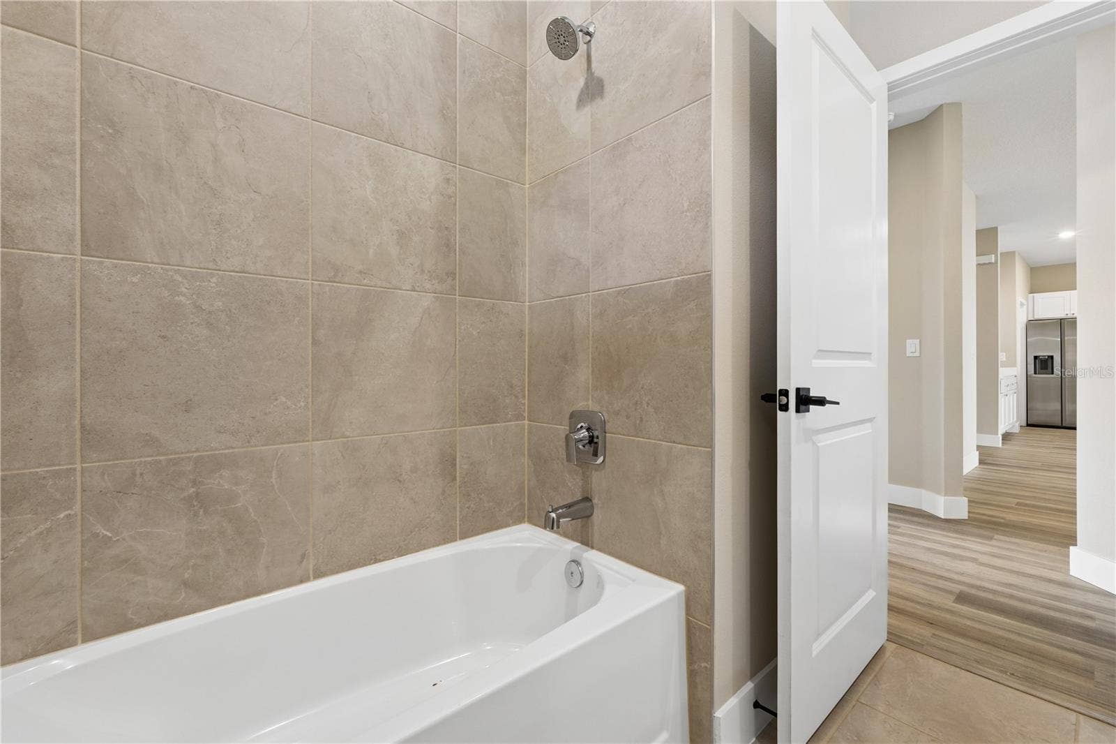 8 ROLLING SANDS DRIVE, Palm Coast, FL 32164 PICTURES OF COMPLETED HOME, COLOR OPTIONS MAY VARY