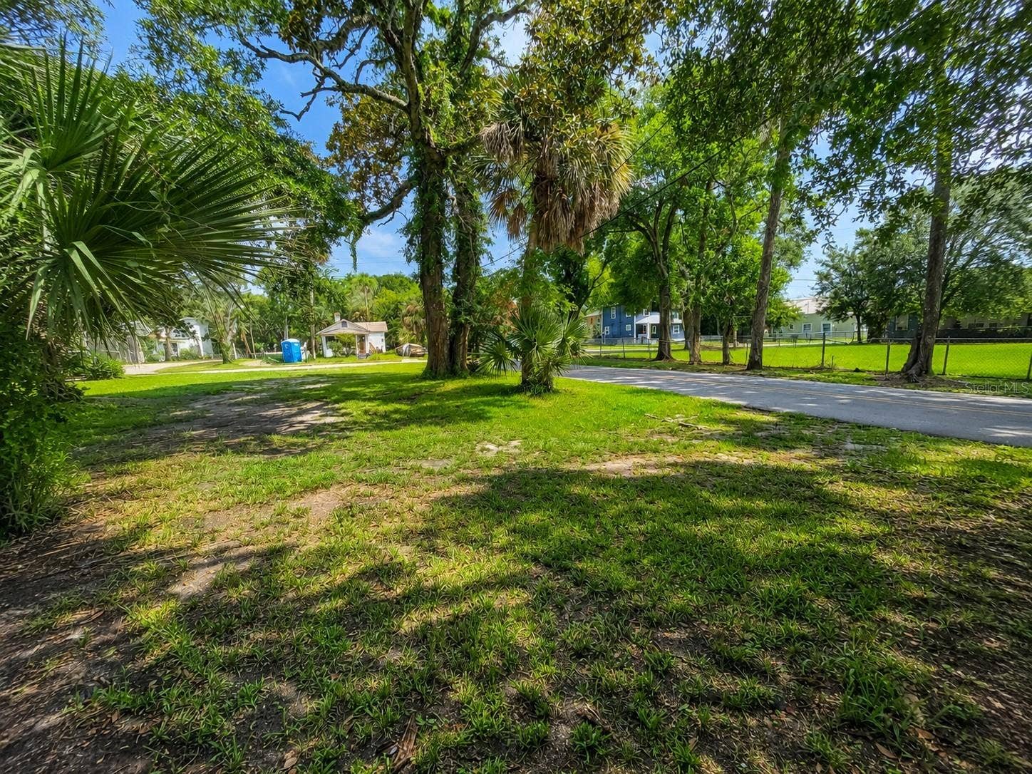 547 LIVE OAK AVENUE, Daytona Beach, FL 32114 547 LIVE OAK AVENUE, Daytona Beach, FL 32114