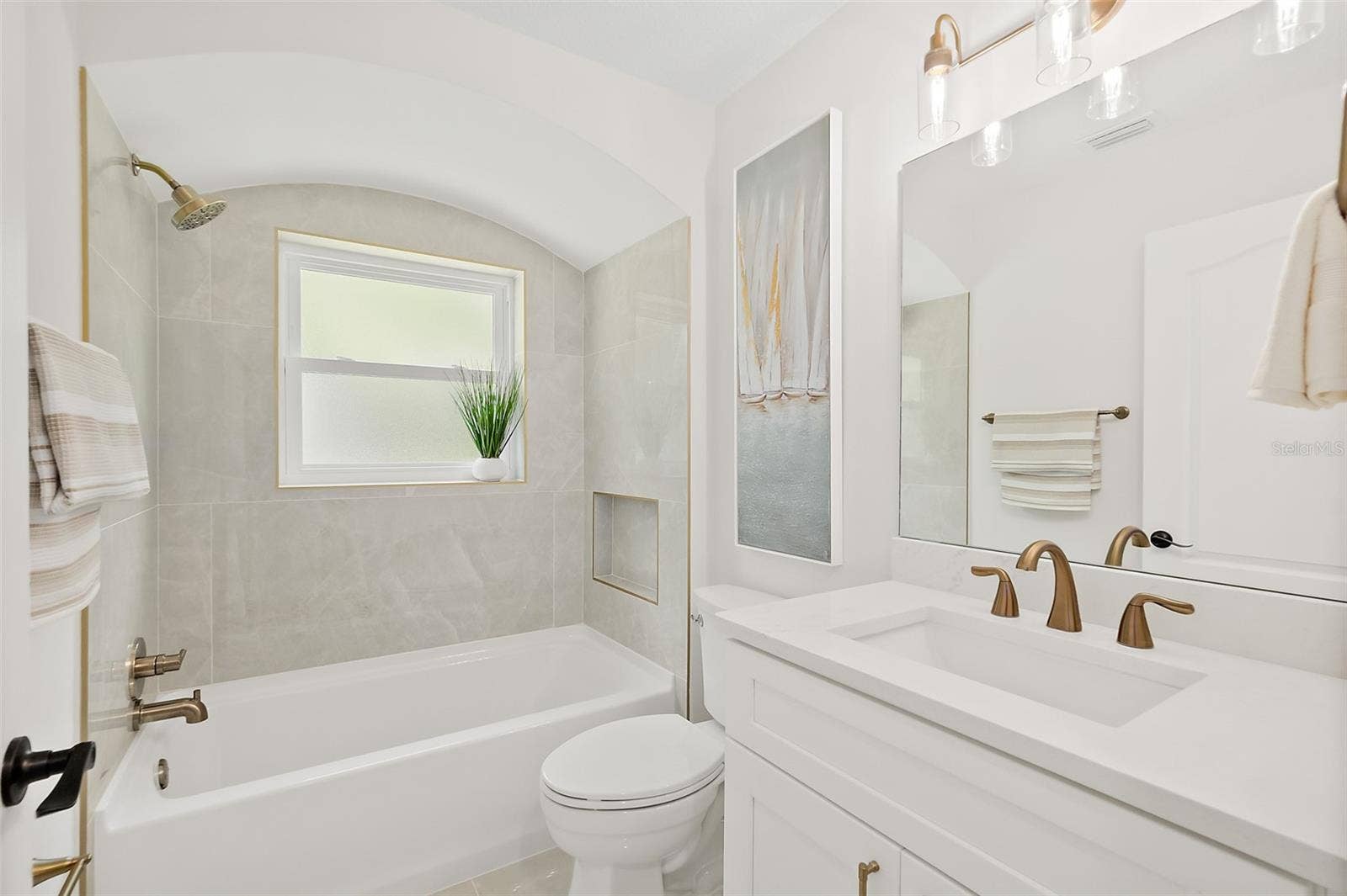 10 SOUTHERN TRACE BOULEVARD, Ormond Beach, FL 32174 10 SOUTHERN TRACE BOULEVARD, Ormond Beach, FL 32174