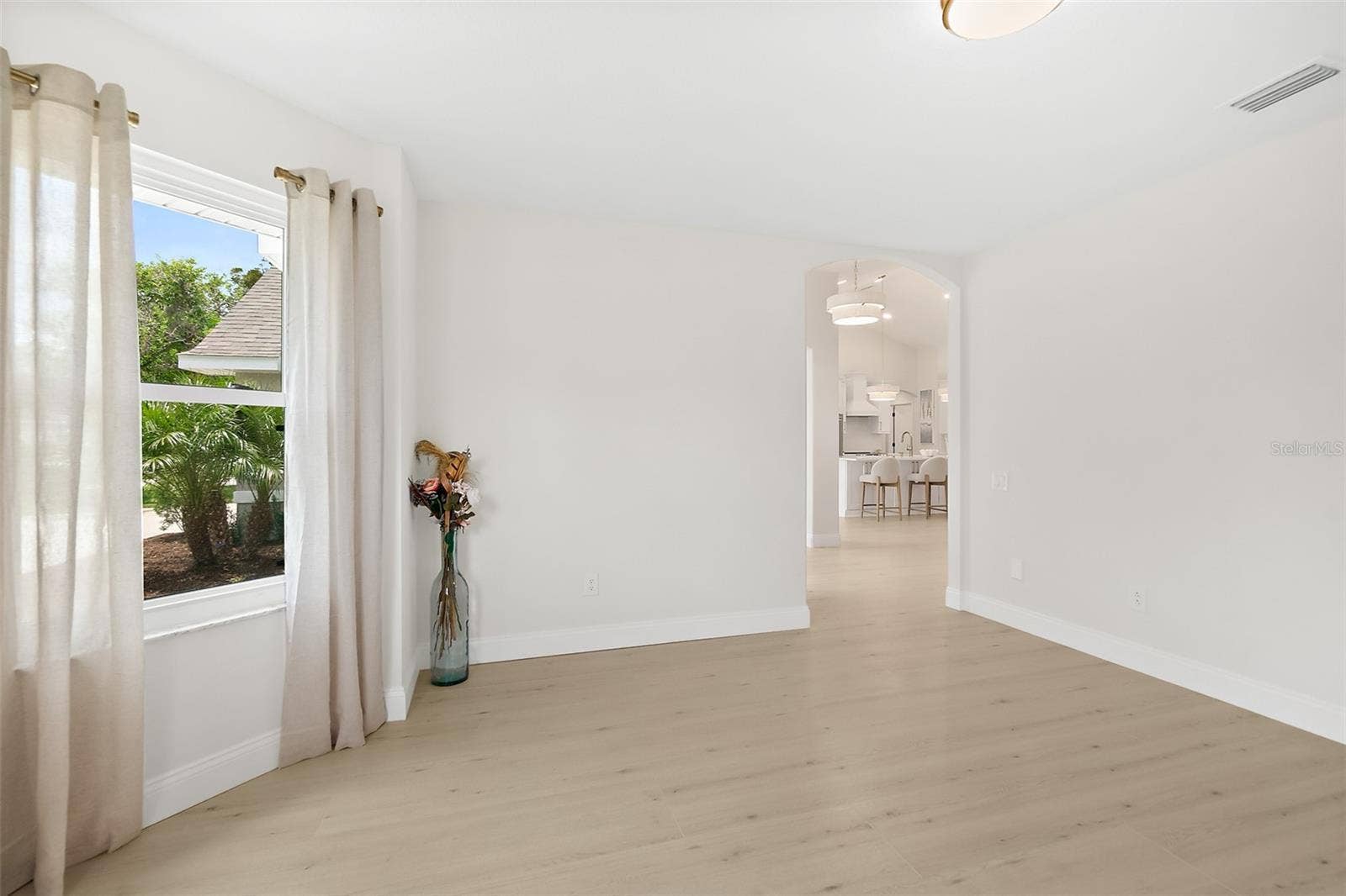 10 SOUTHERN TRACE BOULEVARD, Ormond Beach, FL 32174 10 SOUTHERN TRACE BOULEVARD, Ormond Beach, FL 32174