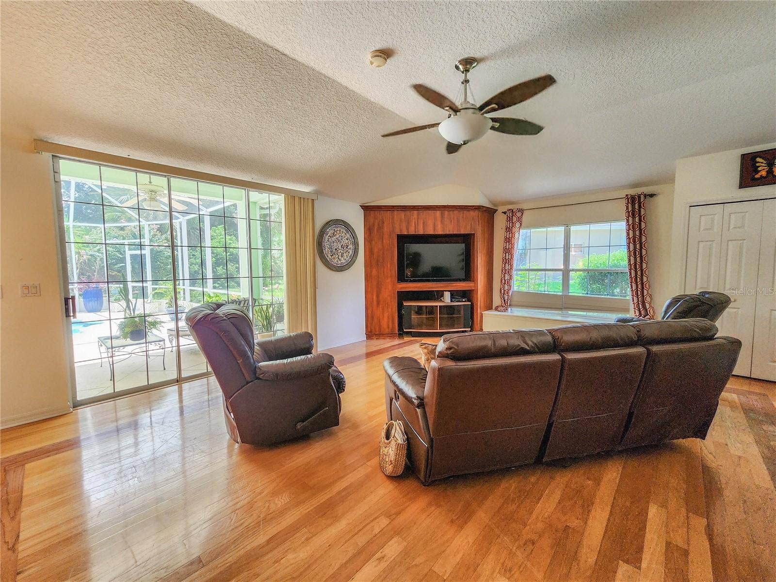 1308 WICKLOW LANE, Ormond Beach, FL 32174 1308 WICKLOW LANE, Ormond Beach, FL 32174