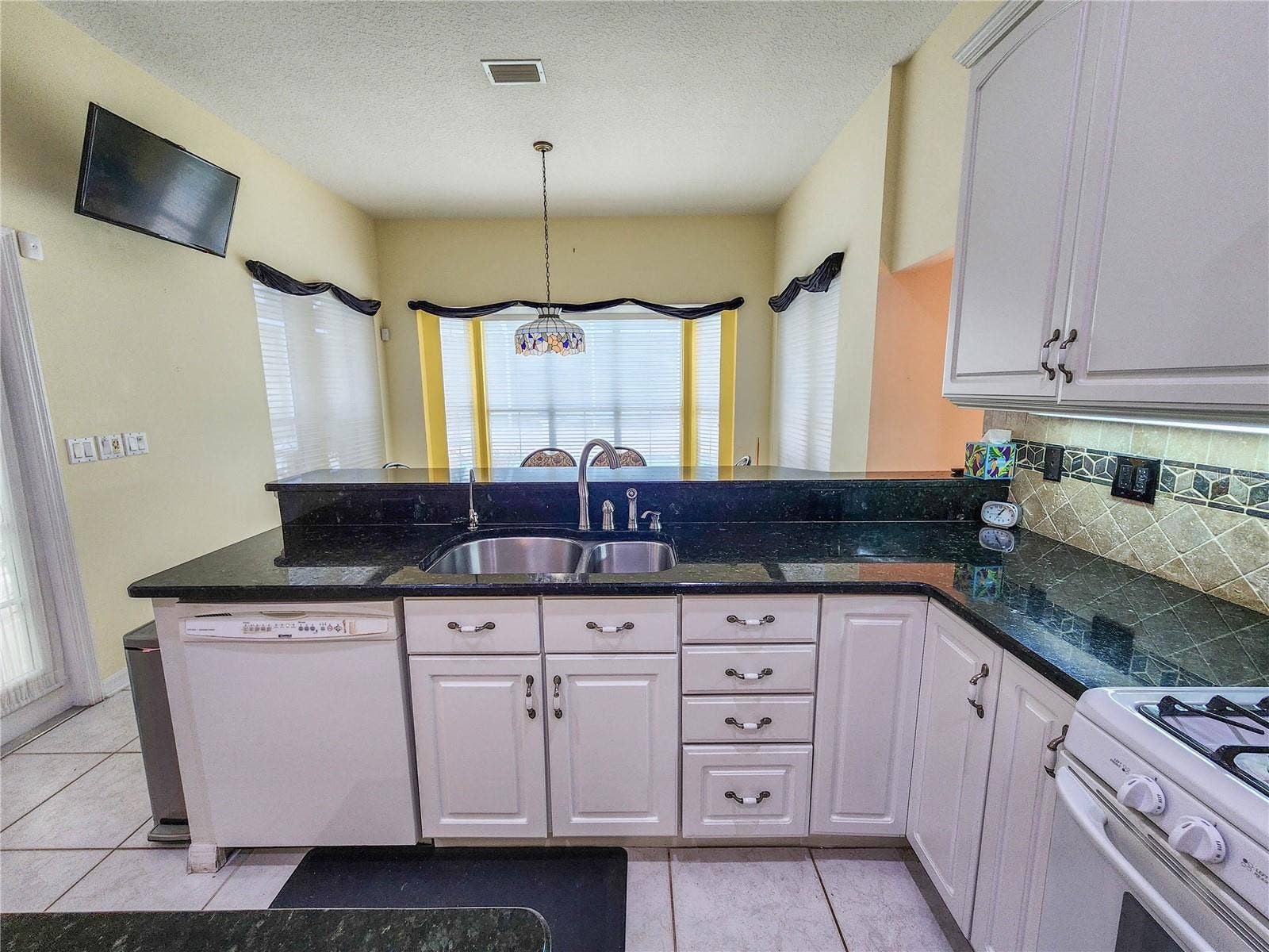 1308 WICKLOW LANE, Ormond Beach, FL 32174 1308 WICKLOW LANE, Ormond Beach, FL 32174