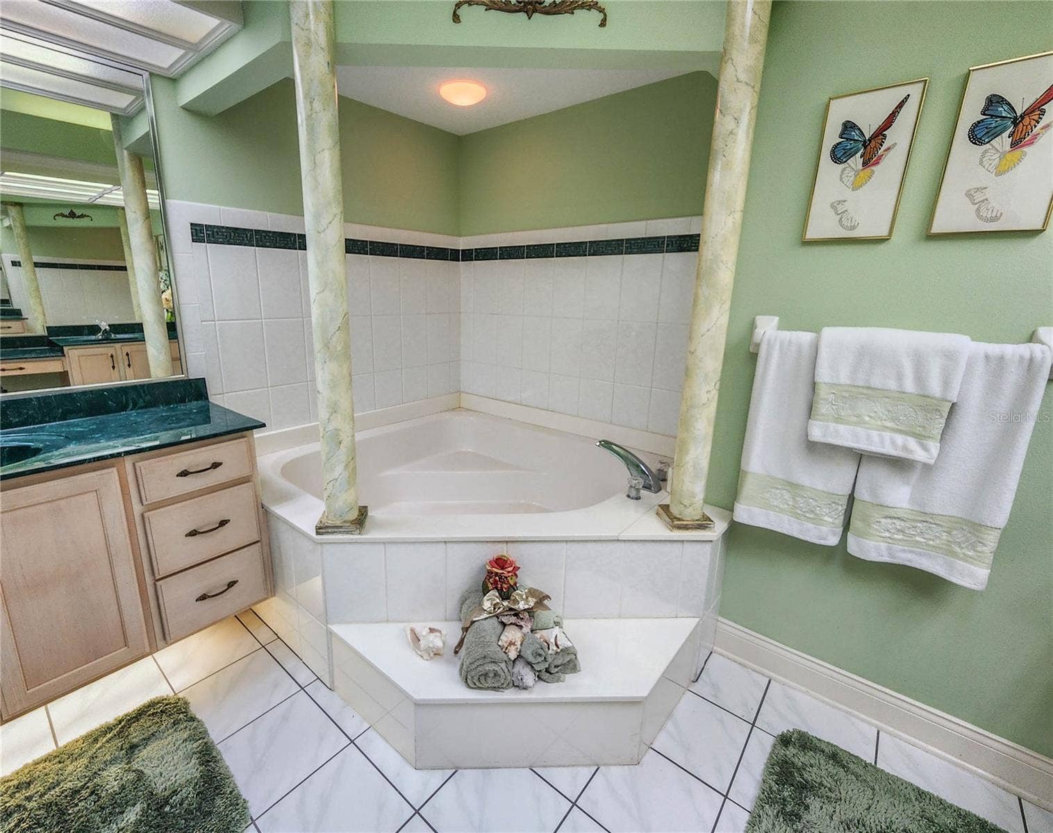 1308 WICKLOW LANE, Ormond Beach, FL 32174 1308 WICKLOW LANE, Ormond Beach, FL 32174