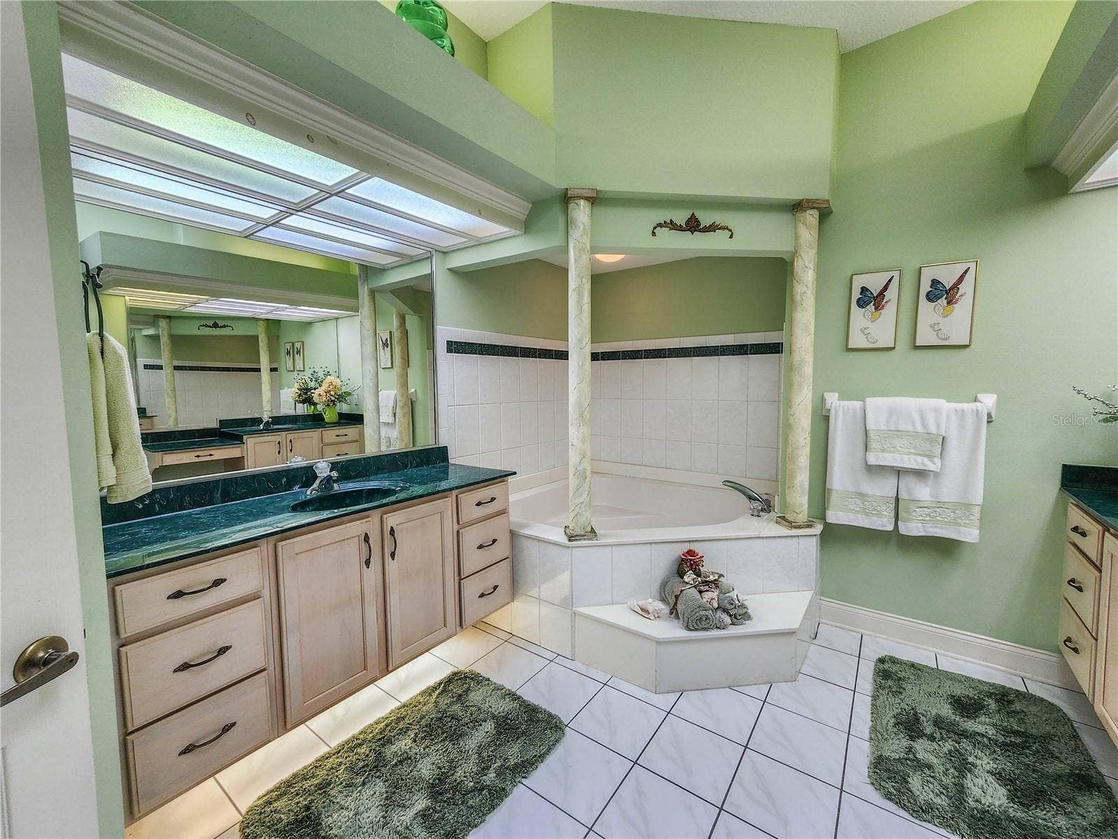 1308 WICKLOW LANE, Ormond Beach, FL 32174 1308 WICKLOW LANE, Ormond Beach, FL 32174