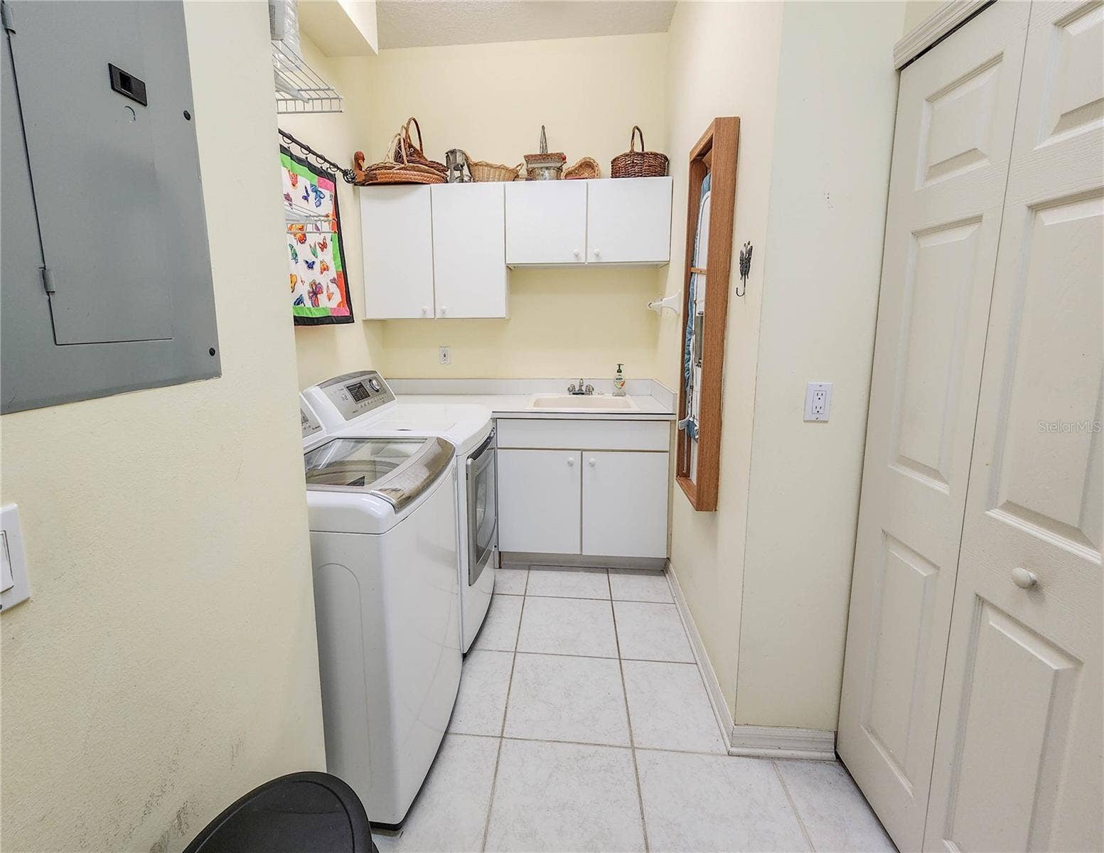 1308 WICKLOW LANE, Ormond Beach, FL 32174 1308 WICKLOW LANE, Ormond Beach, FL 32174
