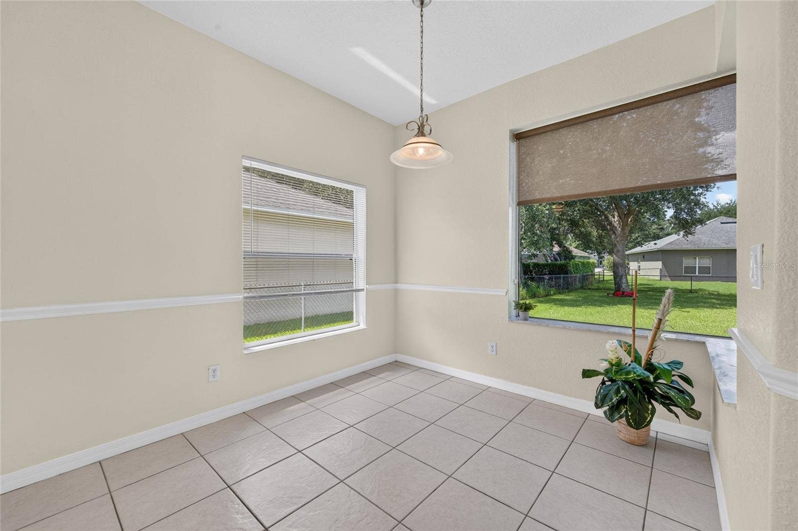 Breakfast nook