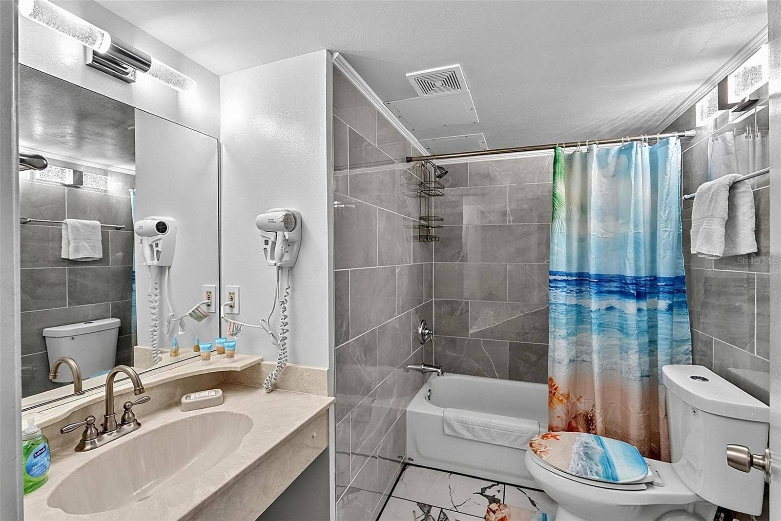 1909 S ATLANTIC AVENUE, #424, Daytona Beach Shores, FL 32118 1909 S ATLANTIC AVENUE, #424, Daytona Beach Shores, FL 32118